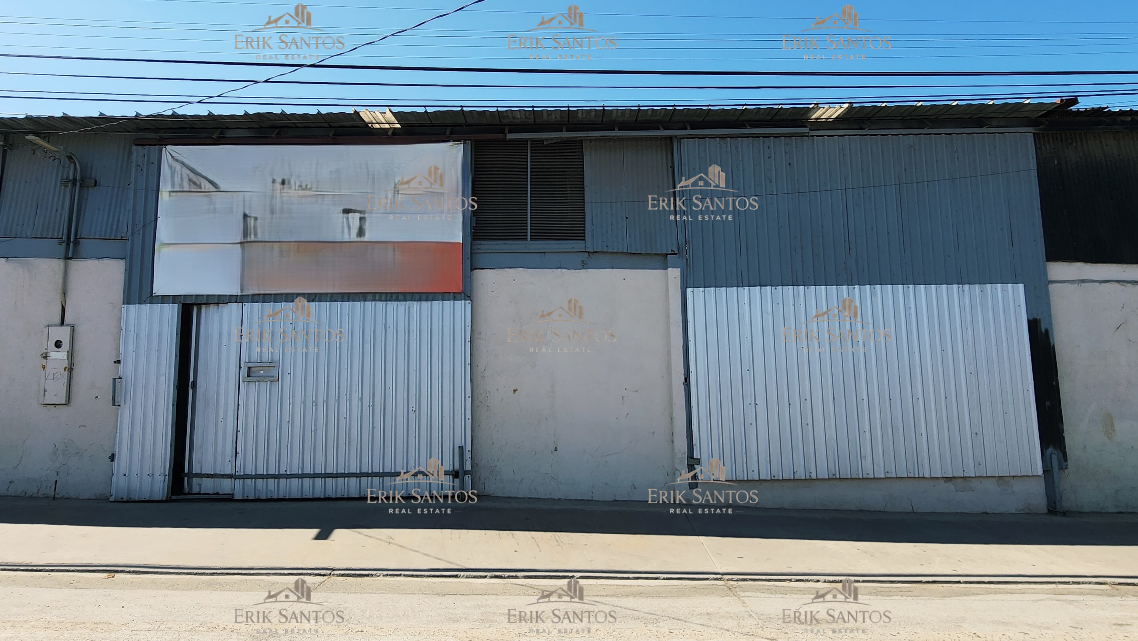 Bodega comercial "EN RENTA" en Col. Libertad 330M2