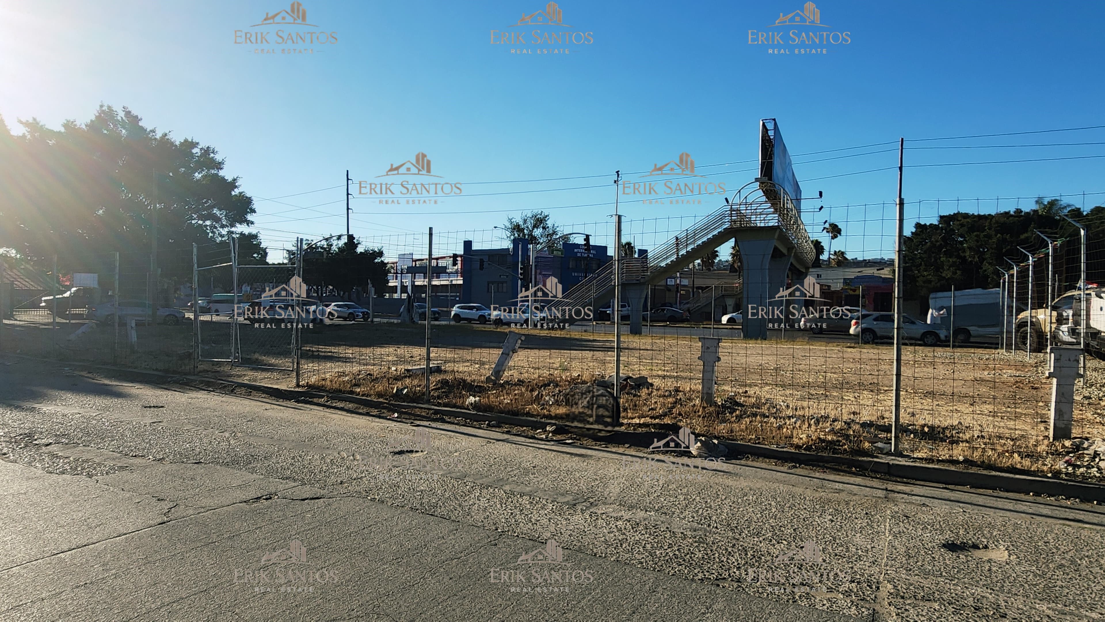 Terreno Comercial "EN RENTA" de 678.70M2 sobre Blvd. Benítez