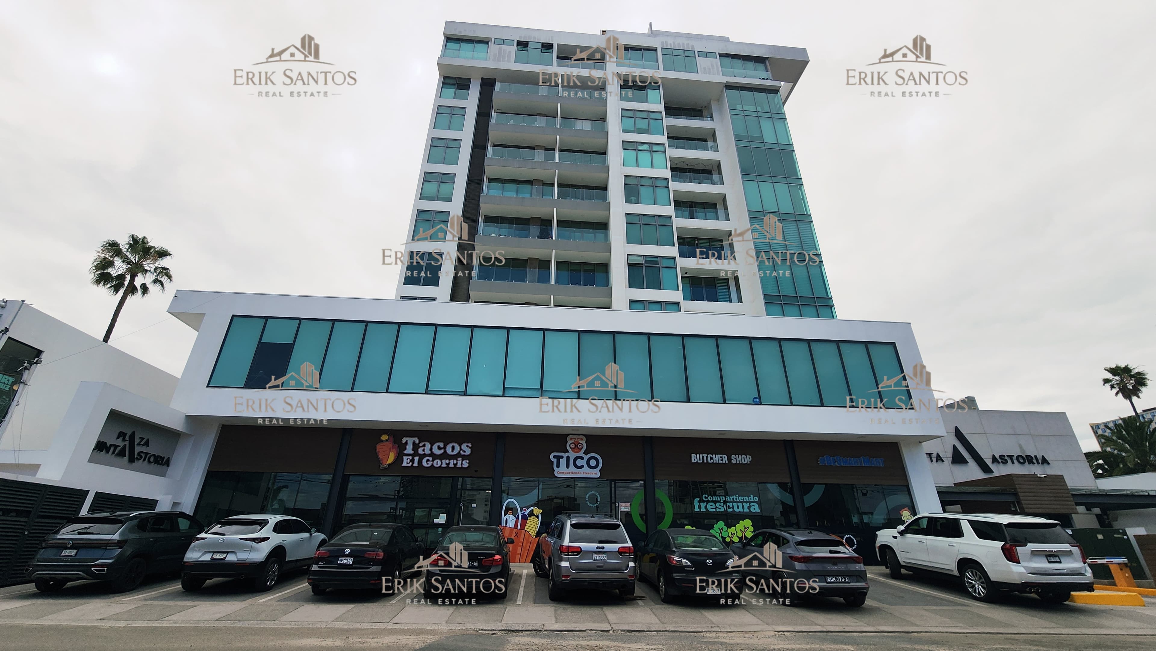 Local comercial "EN RENTA" en Quinta Astoria 55M2, Zona Dorada