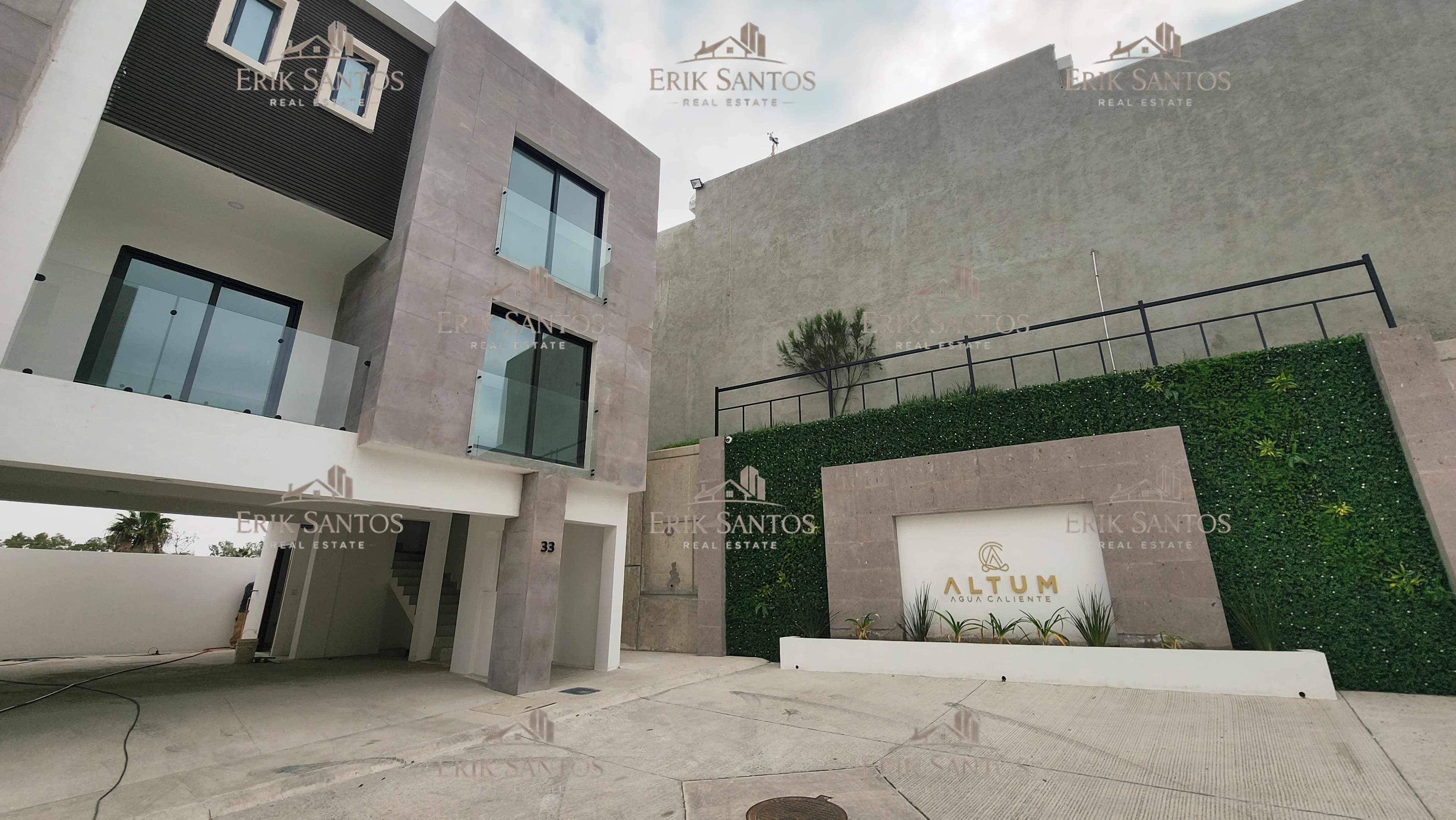 Casas en "VENTA PRIVADA ALTUM AGUA CALIENTE"