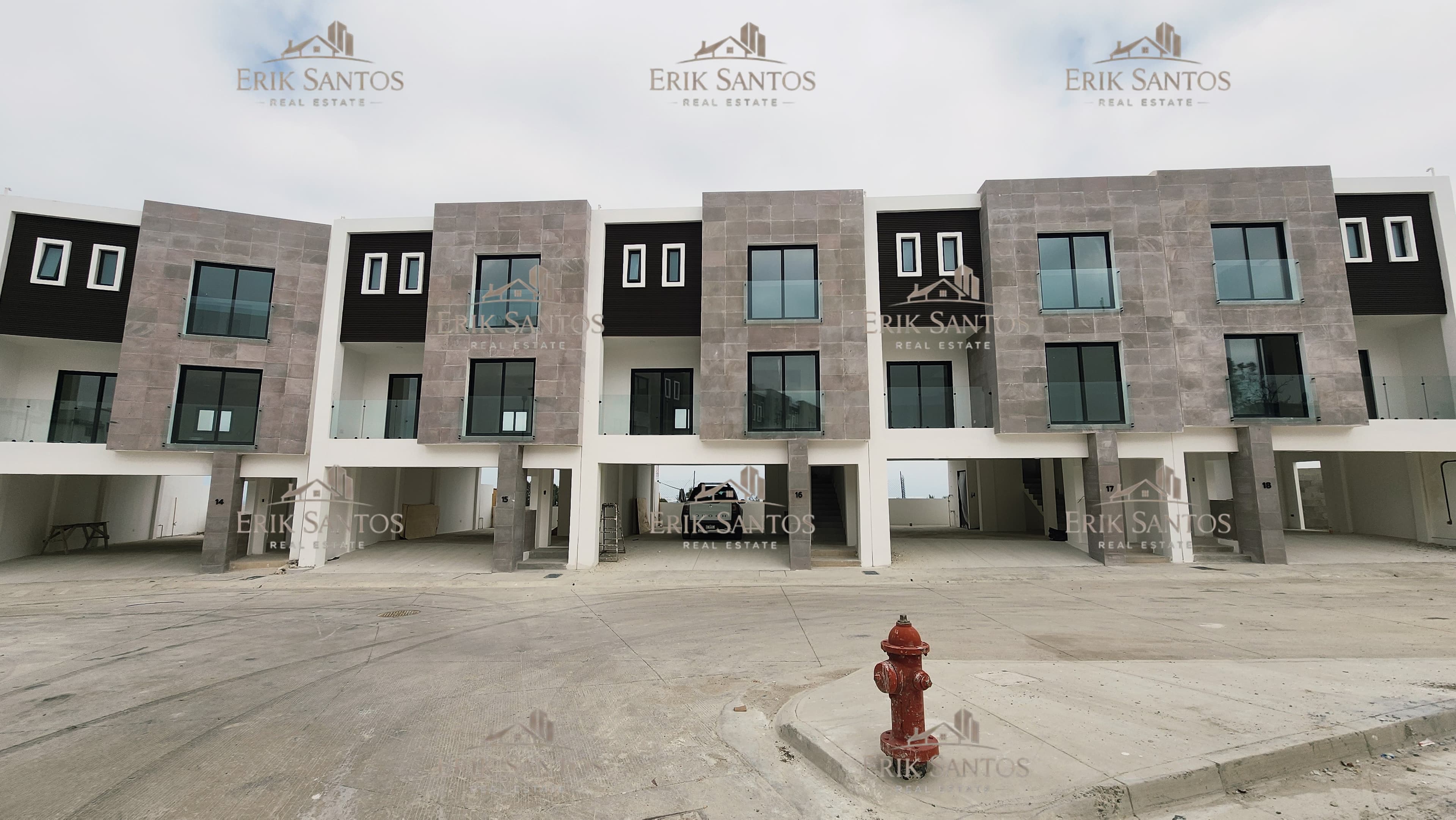 Casas en "VENTA PRIVADA ALTUM AGUA CALIENTE"