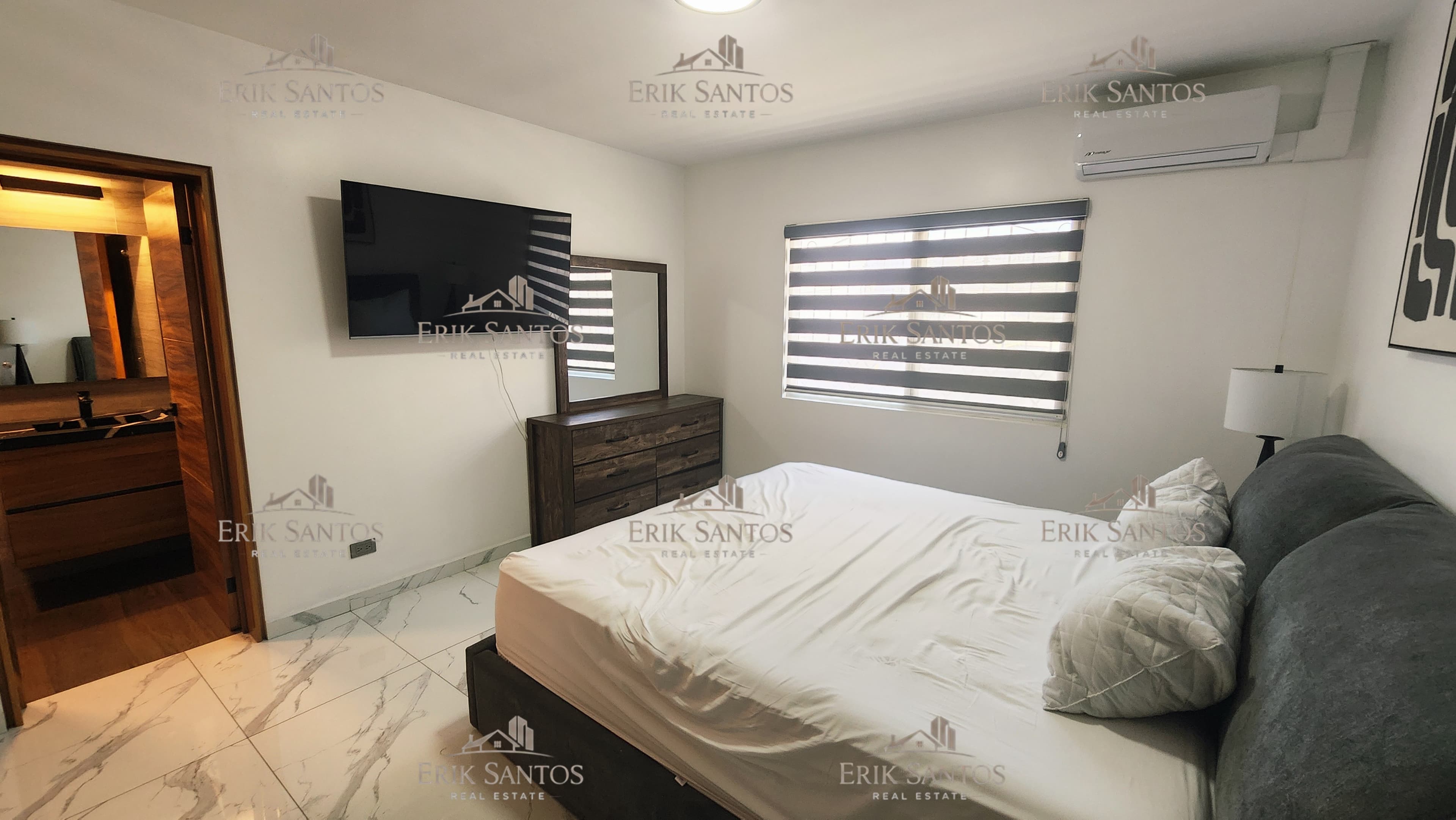 Departamento en "RENTA TOTALMENTE AMUEBLADO" en col. Calete Zona Dorada