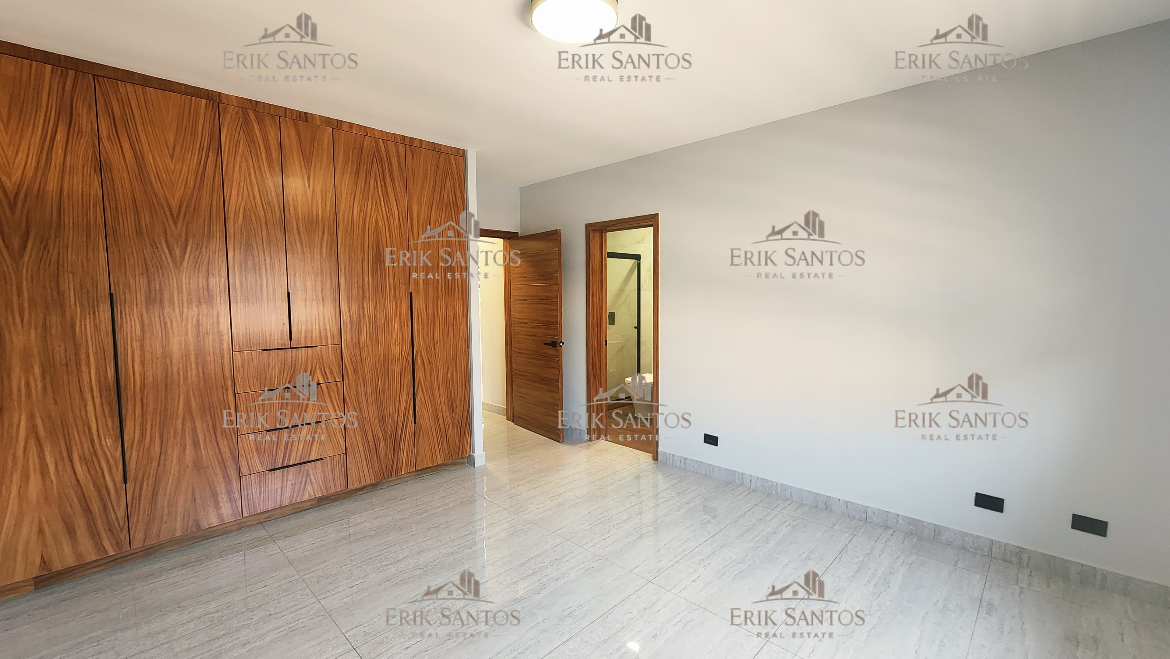 Departamento "EN RENTA" en Calete Zona Dorada