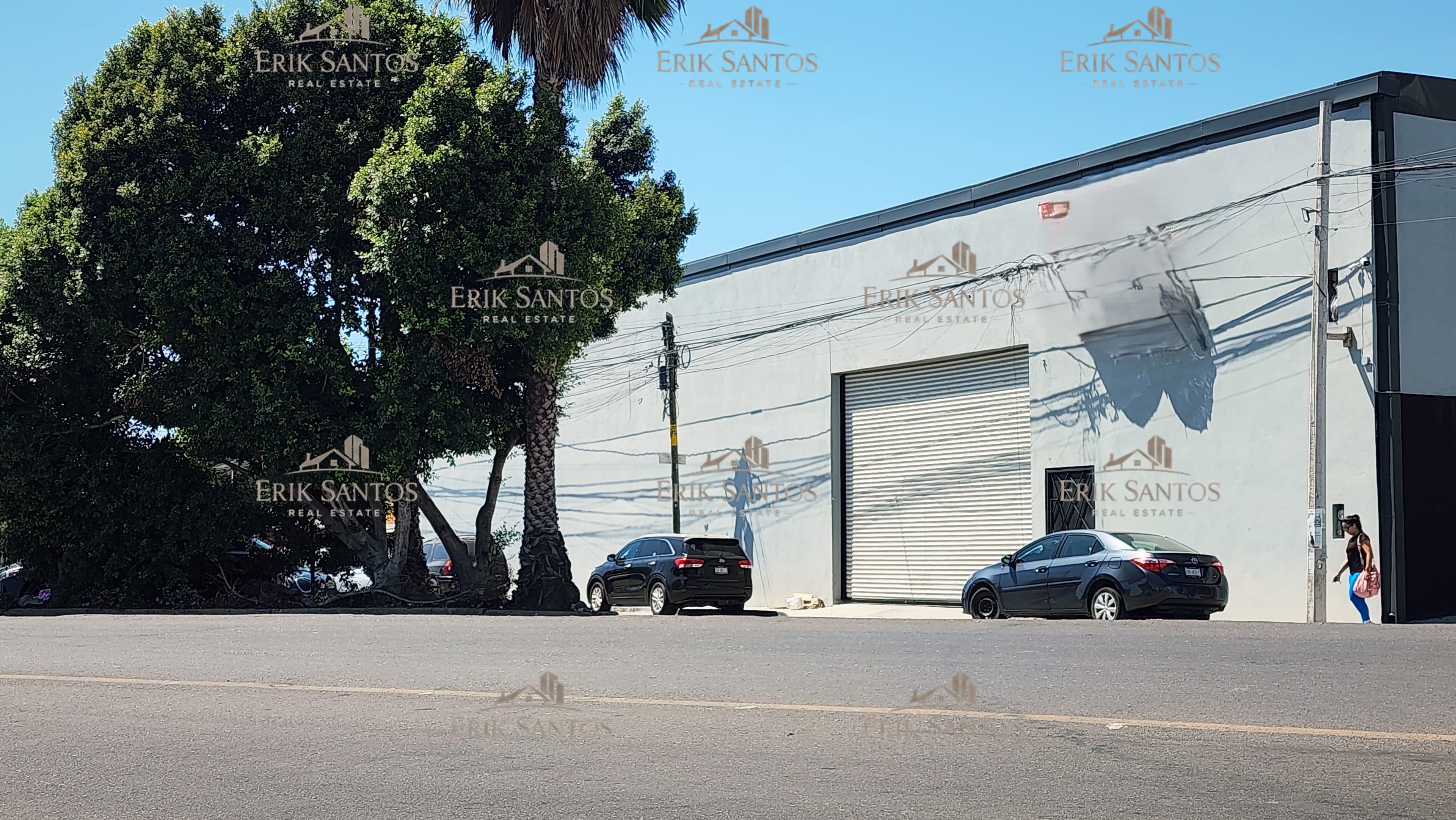 Bodega "NUEVA EN RENTA" en Col. Aeropuerto Otay