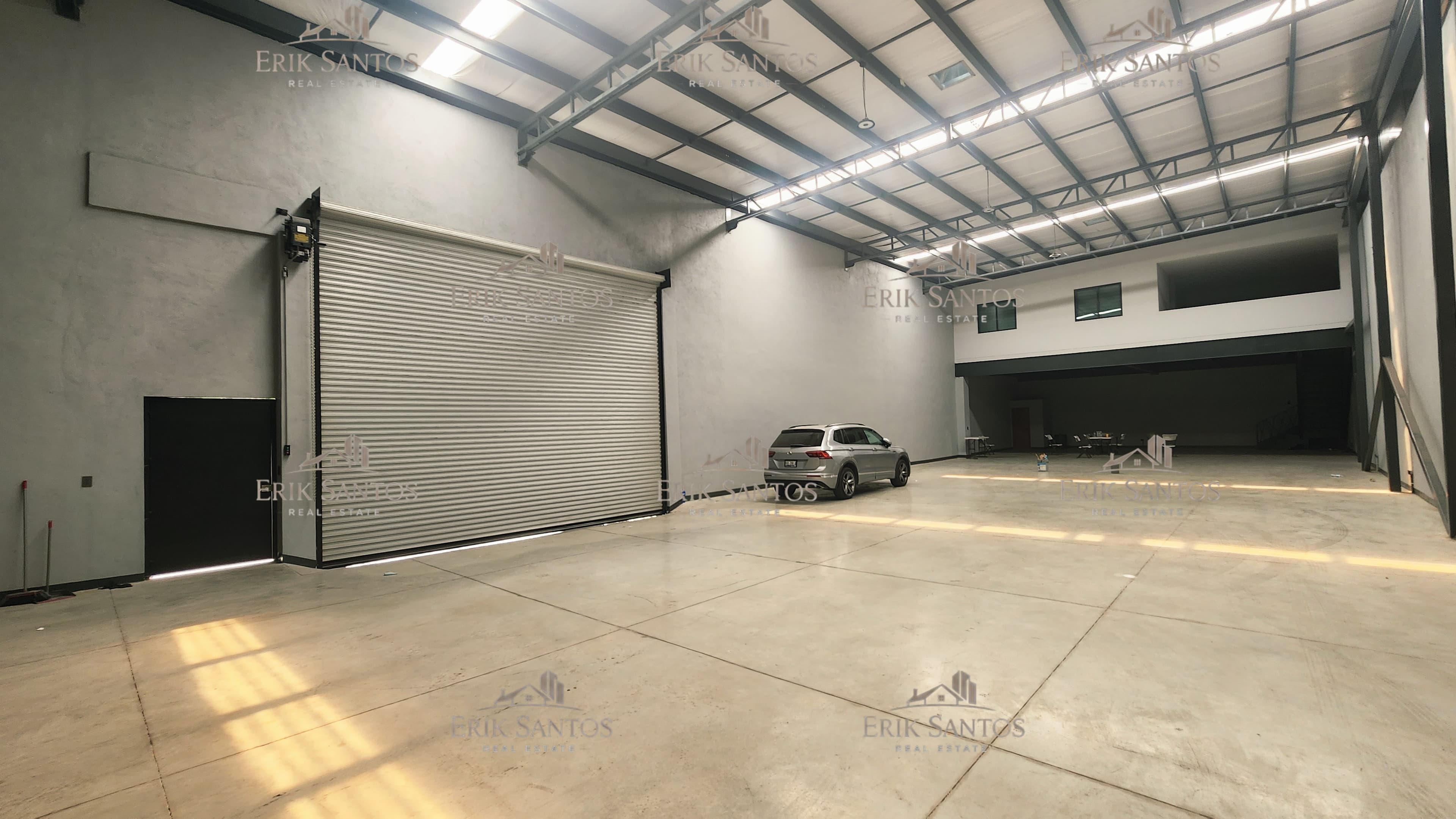 Bodega "NUEVA EN RENTA" en Col. Aeropuerto Otay