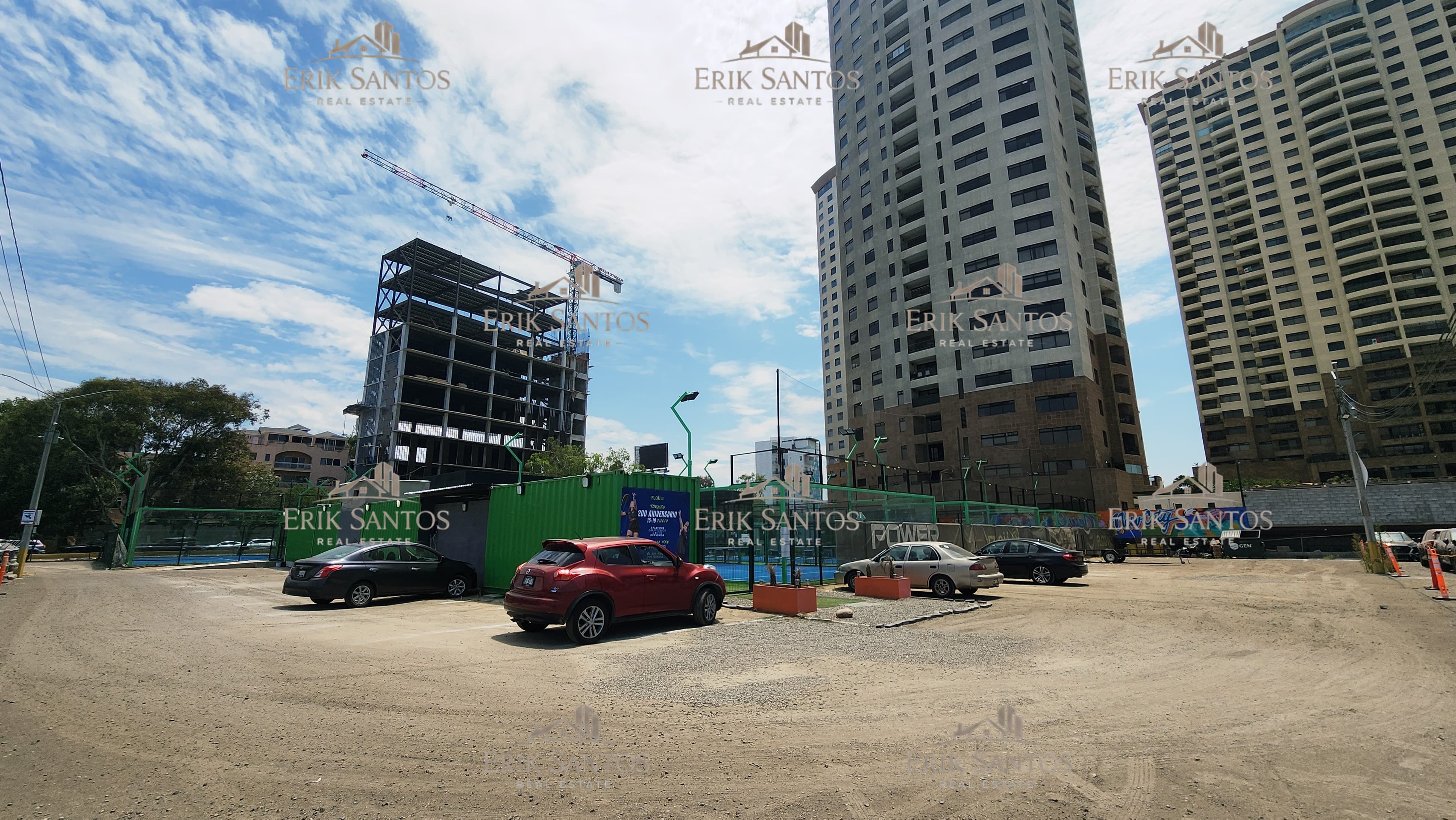 DE OPORTUNIDAD para inversión Club de Pádel "EN TRASPASO" a un lado de New City