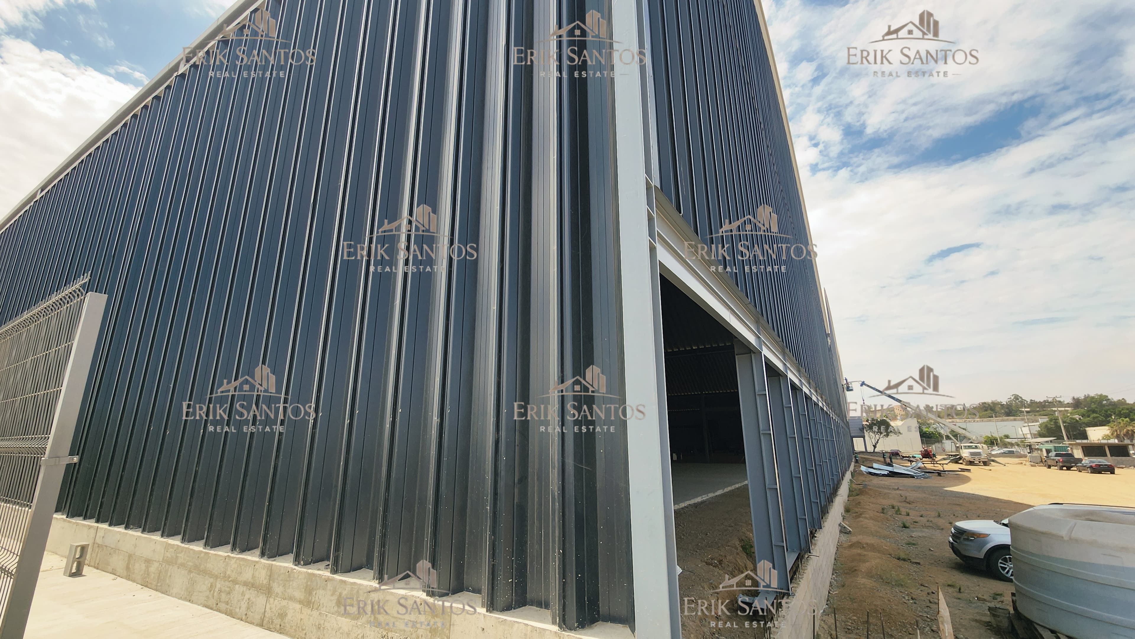 Nave Industrial "NUEVA EN RENTA" de 10,166.40m2