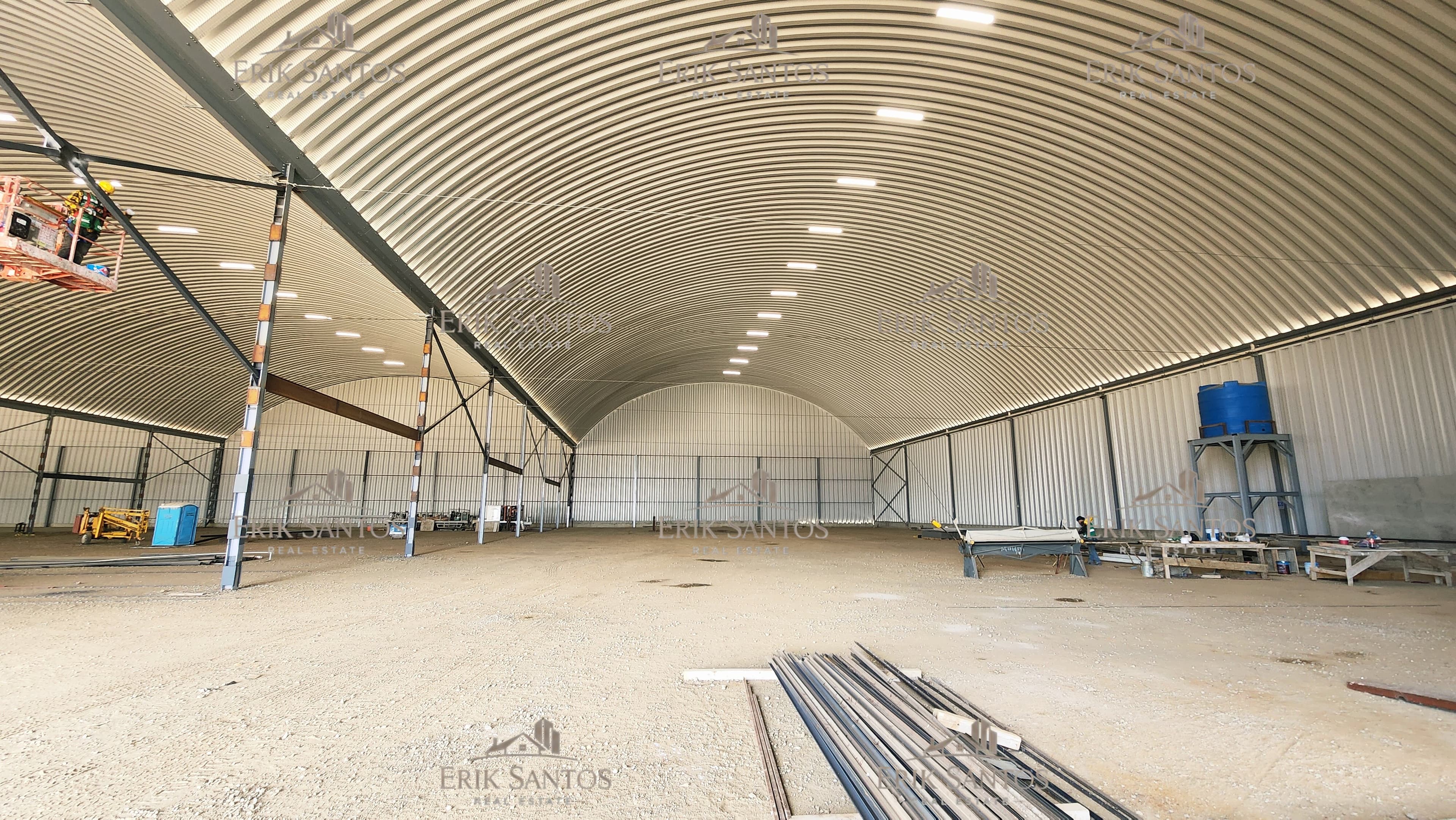 Nave Industrial "NUEVA EN RENTA" de 10,166.40m2