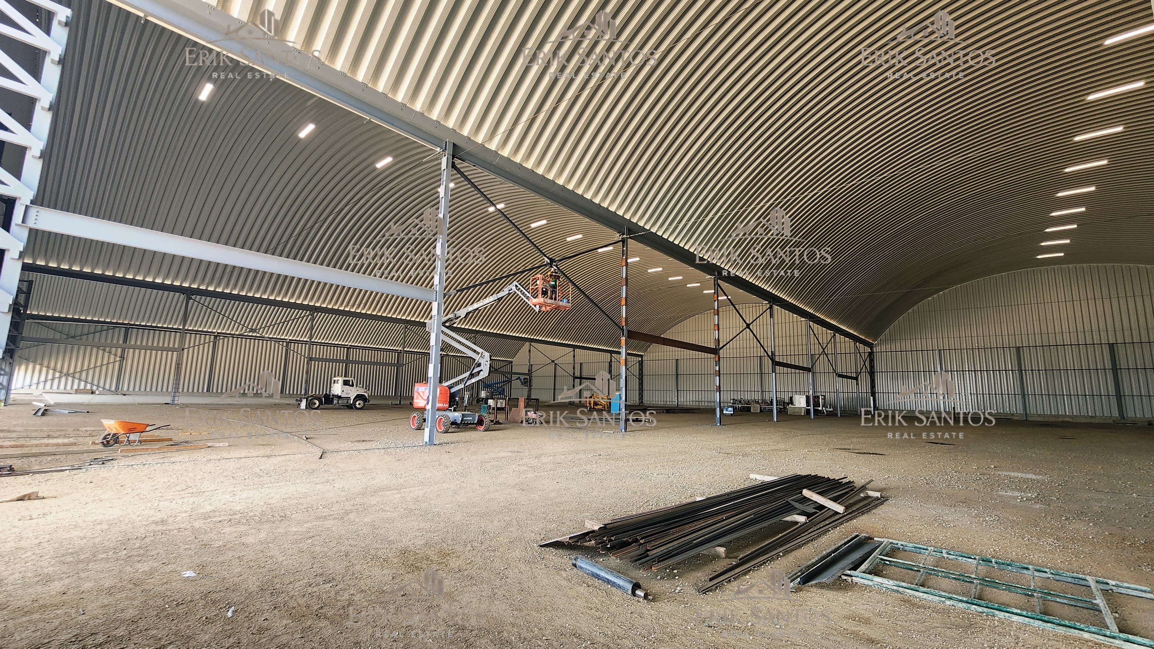 Nave Industrial "NUEVA EN RENTA" de 10,166.40m2