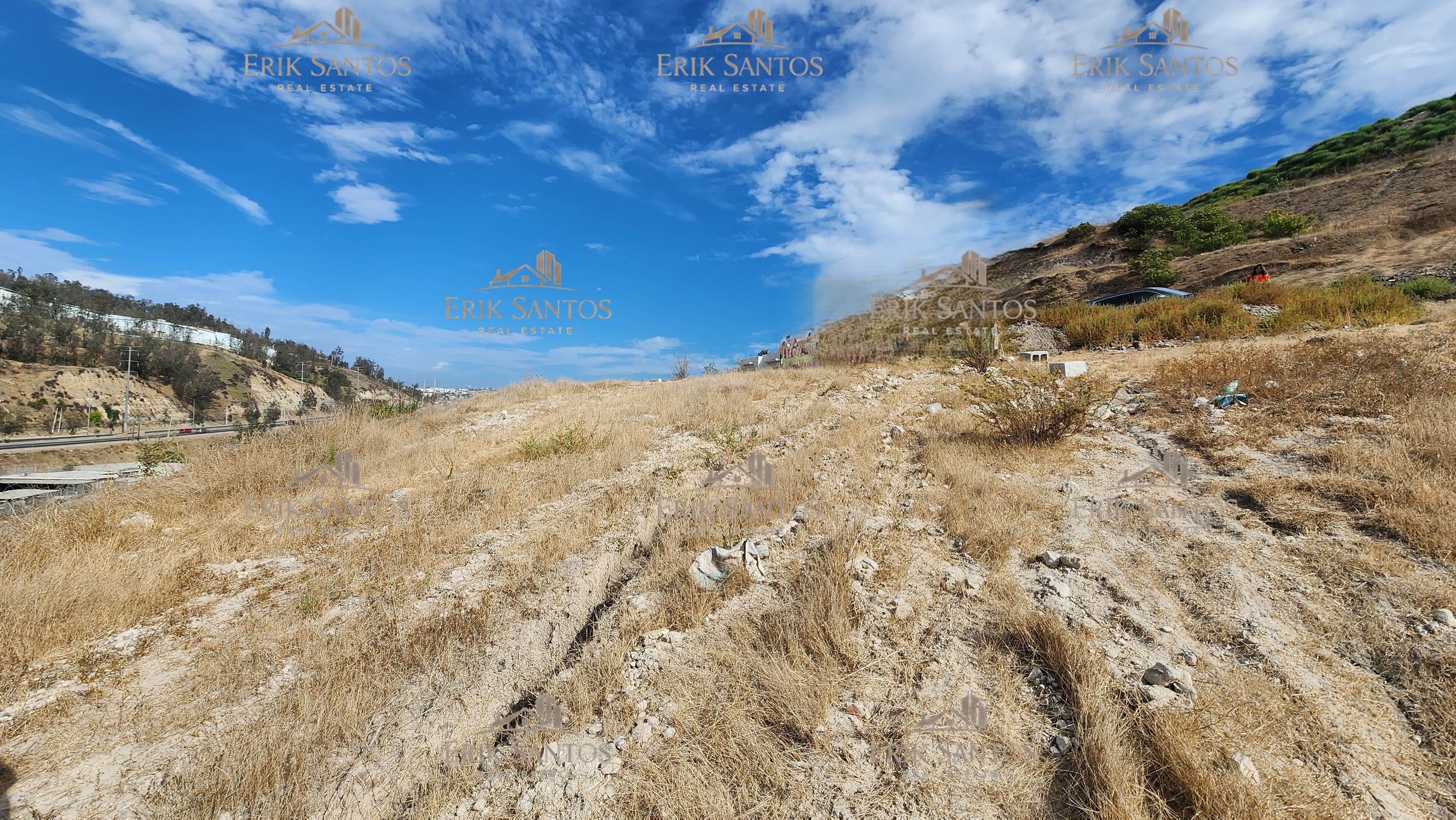 DE OPORTUNIDAD Terreno "EN VENTA" de 250M2 en Valle Sur
