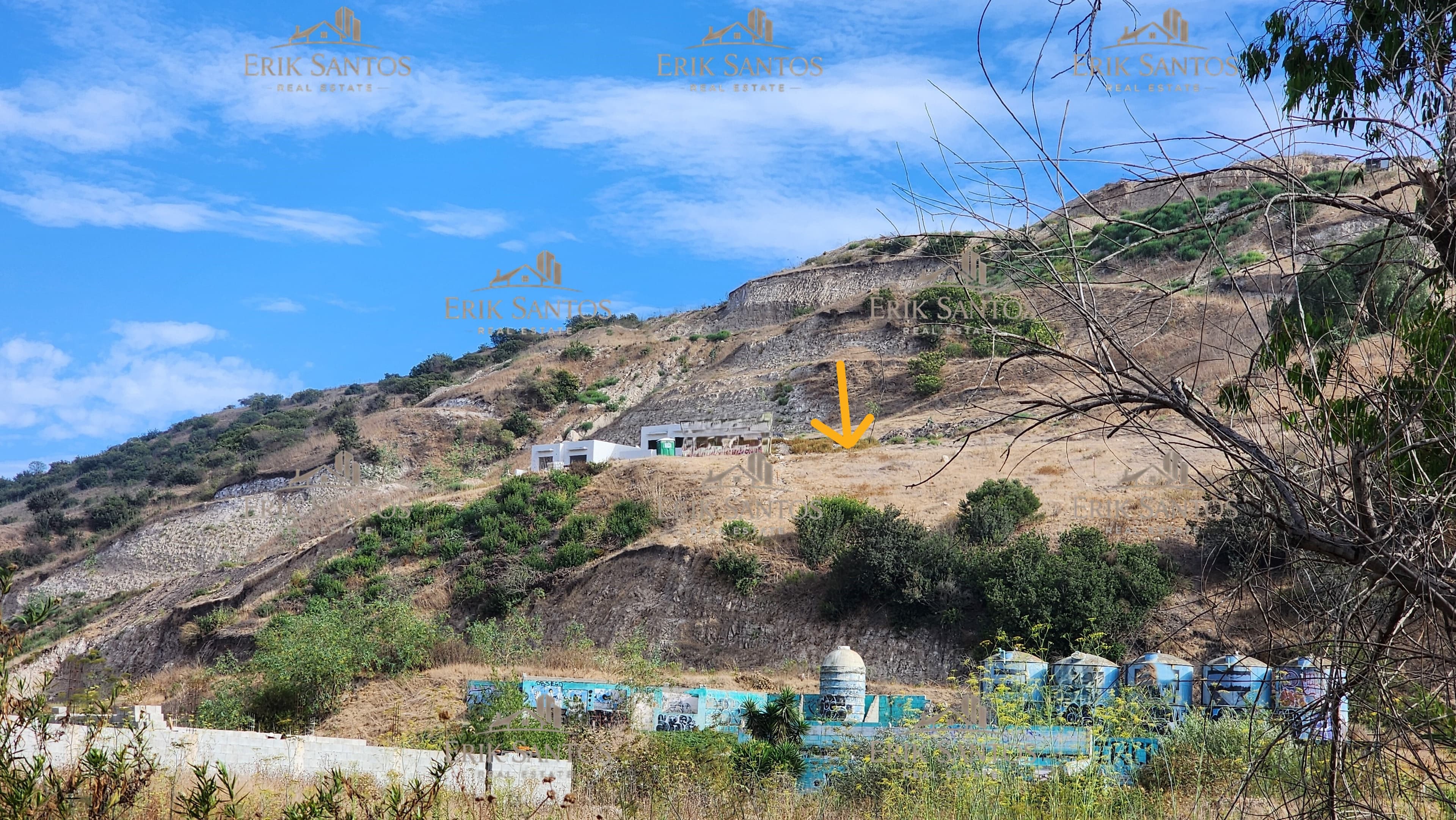 DE OPORTUNIDAD Terreno "EN VENTA" de 250M2 en Valle Sur