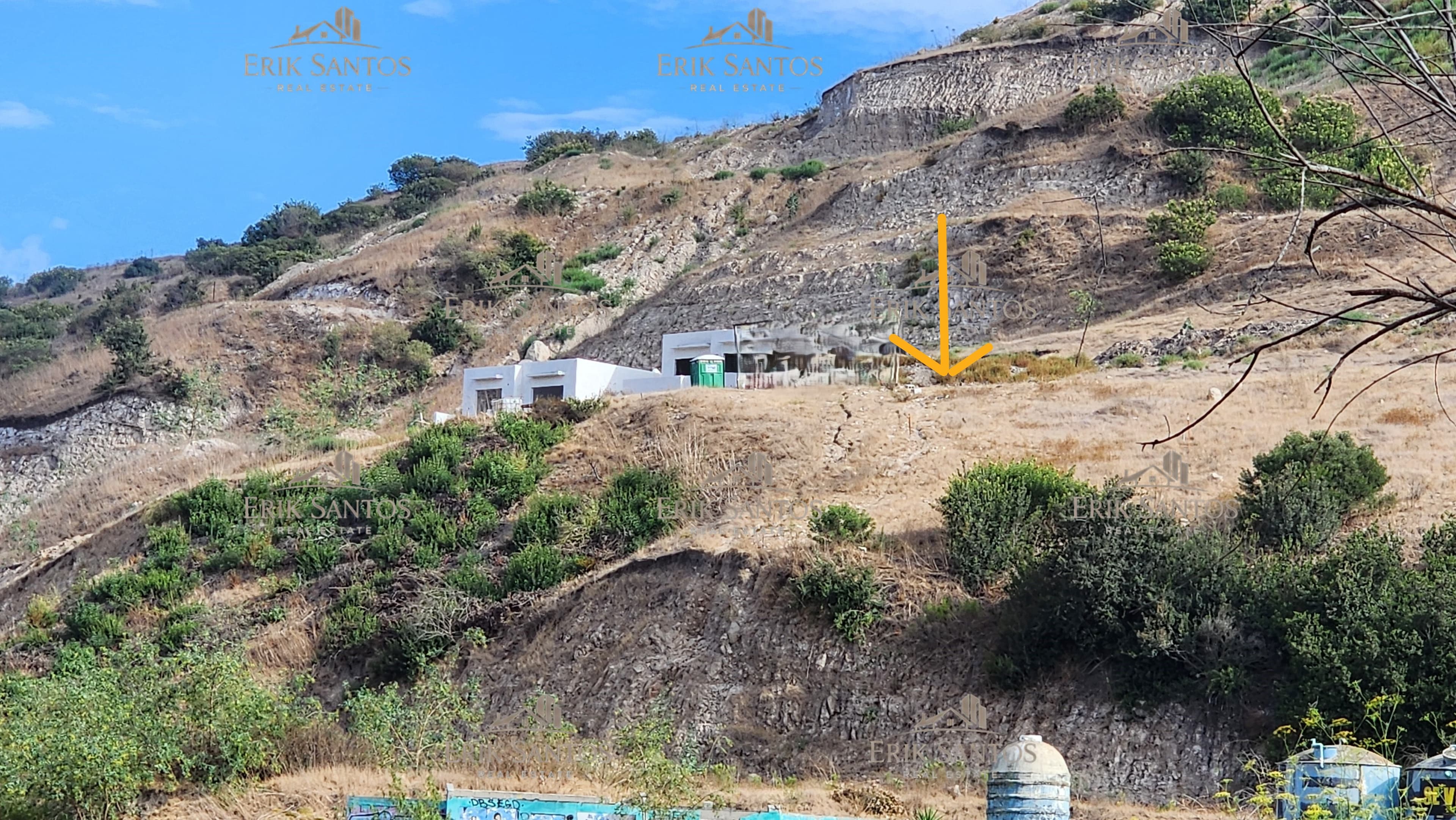 DE OPORTUNIDAD Terreno "EN VENTA" de 250M2 en Valle Sur