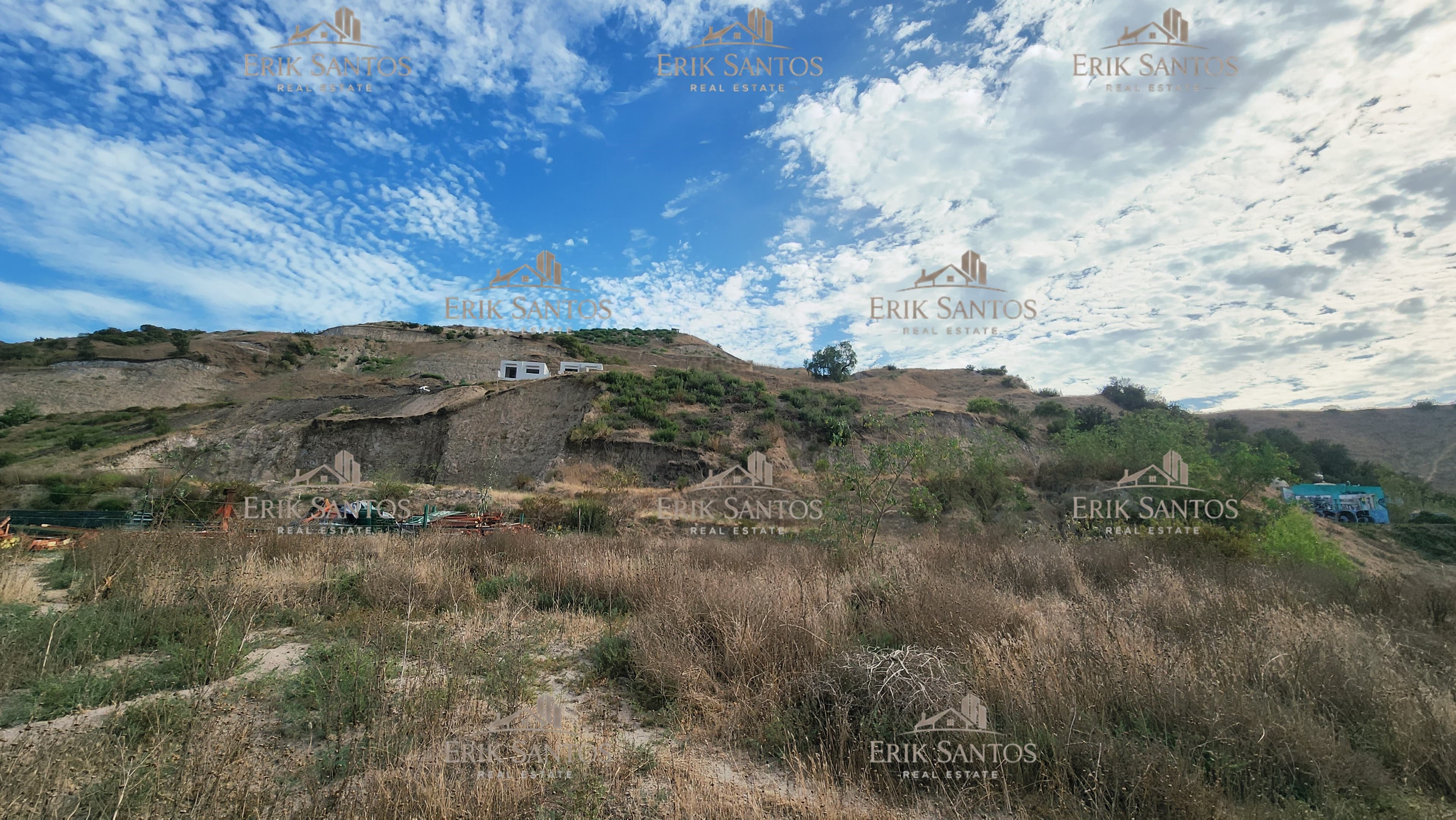 DE OPORTUNIDAD Terreno "EN VENTA" de 250M2 en Valle Sur