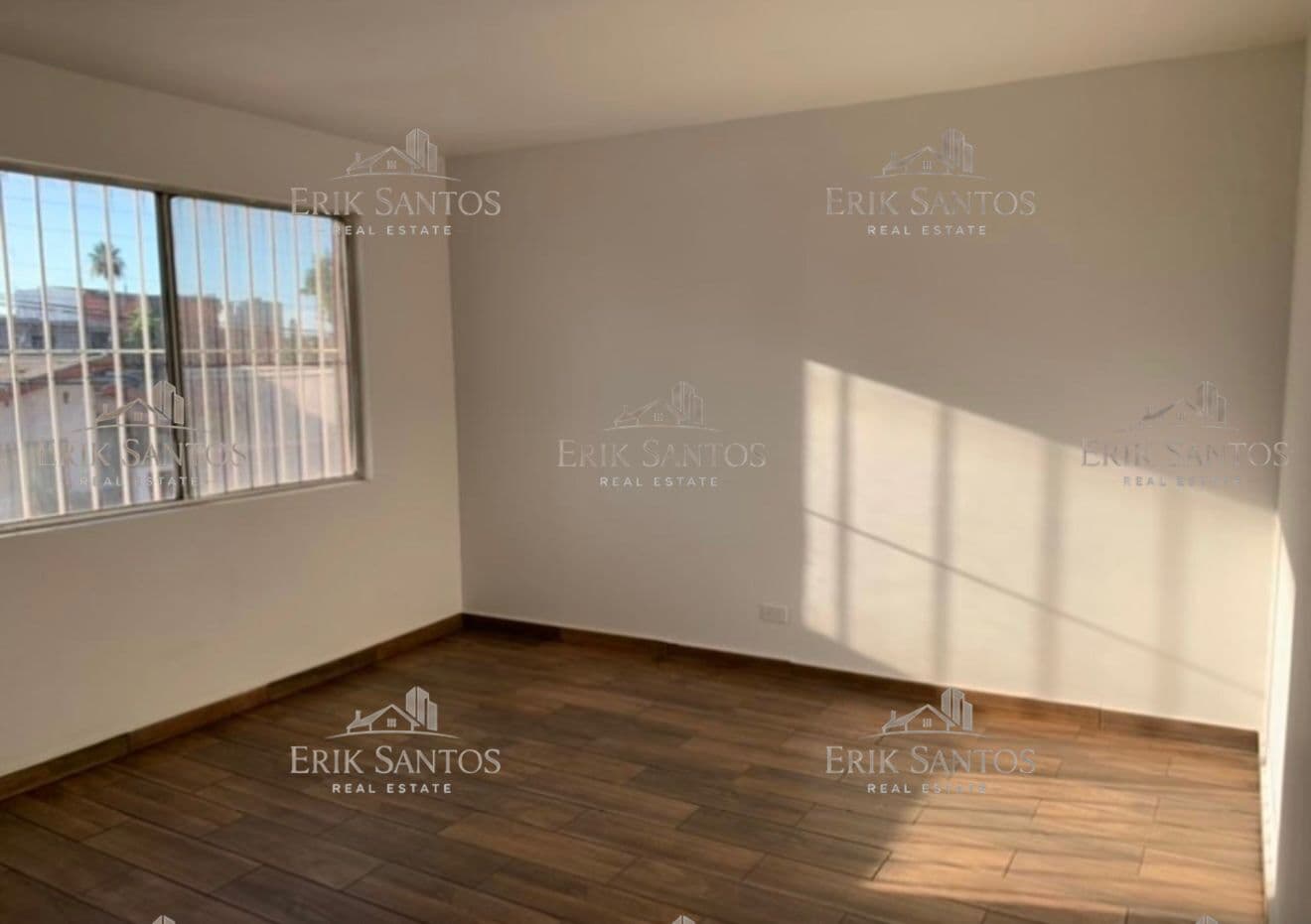Casa "EN RENTA" en Las Palmas Zona Dorada