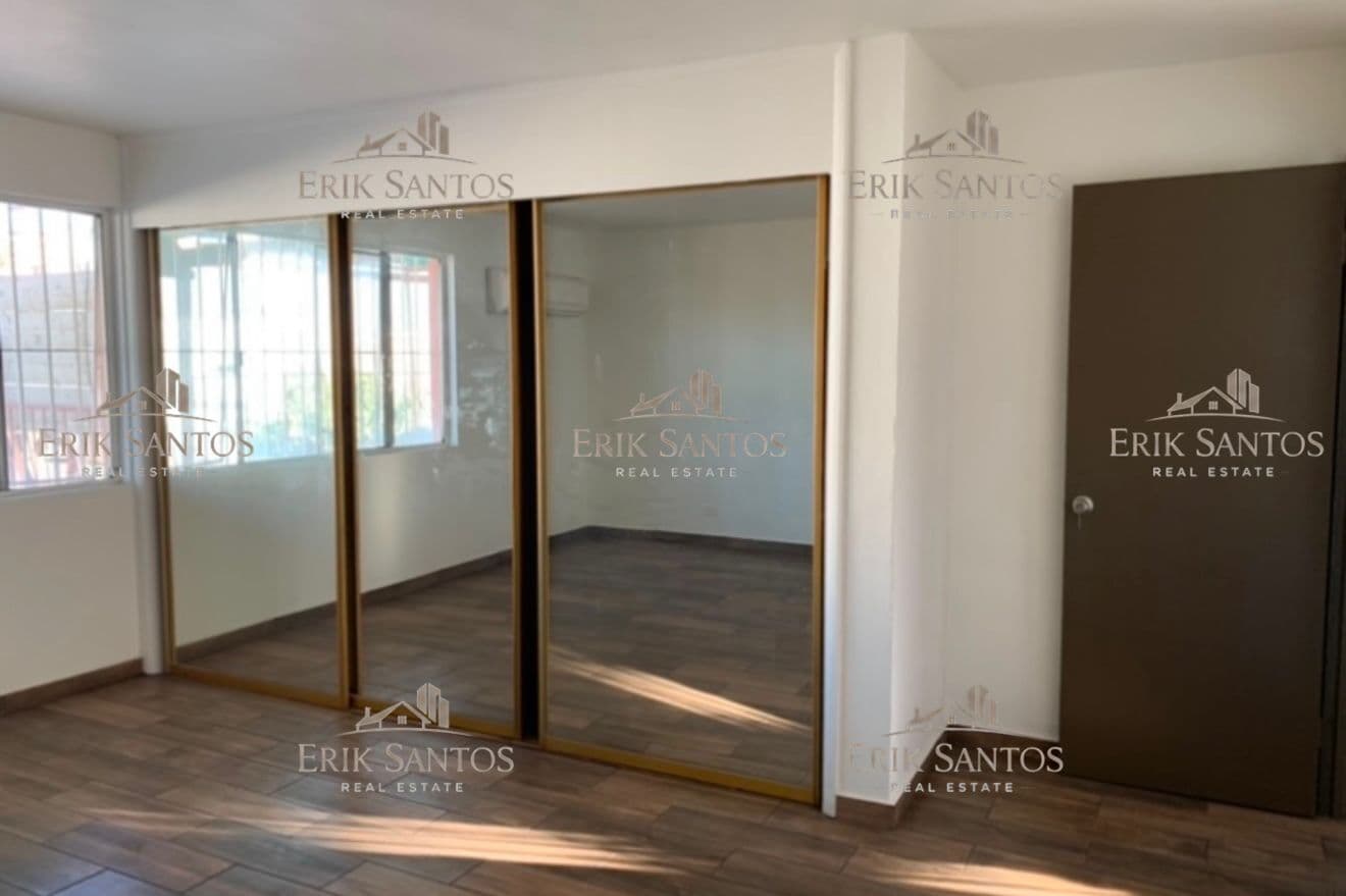 Casa "EN RENTA" en Las Palmas Zona Dorada