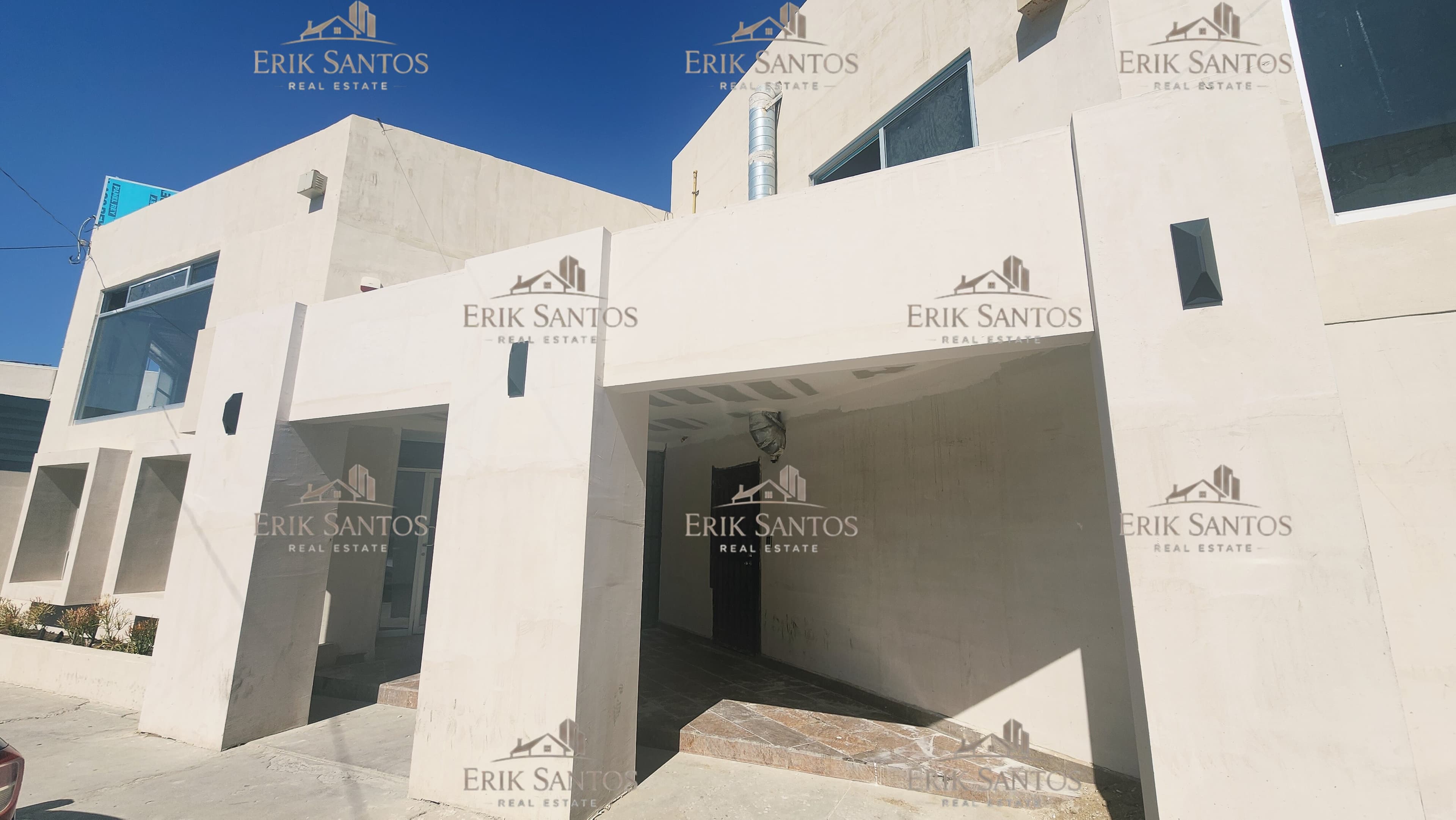 Local Comercial de 45M2 en "RENTA" en ZONA DORADA