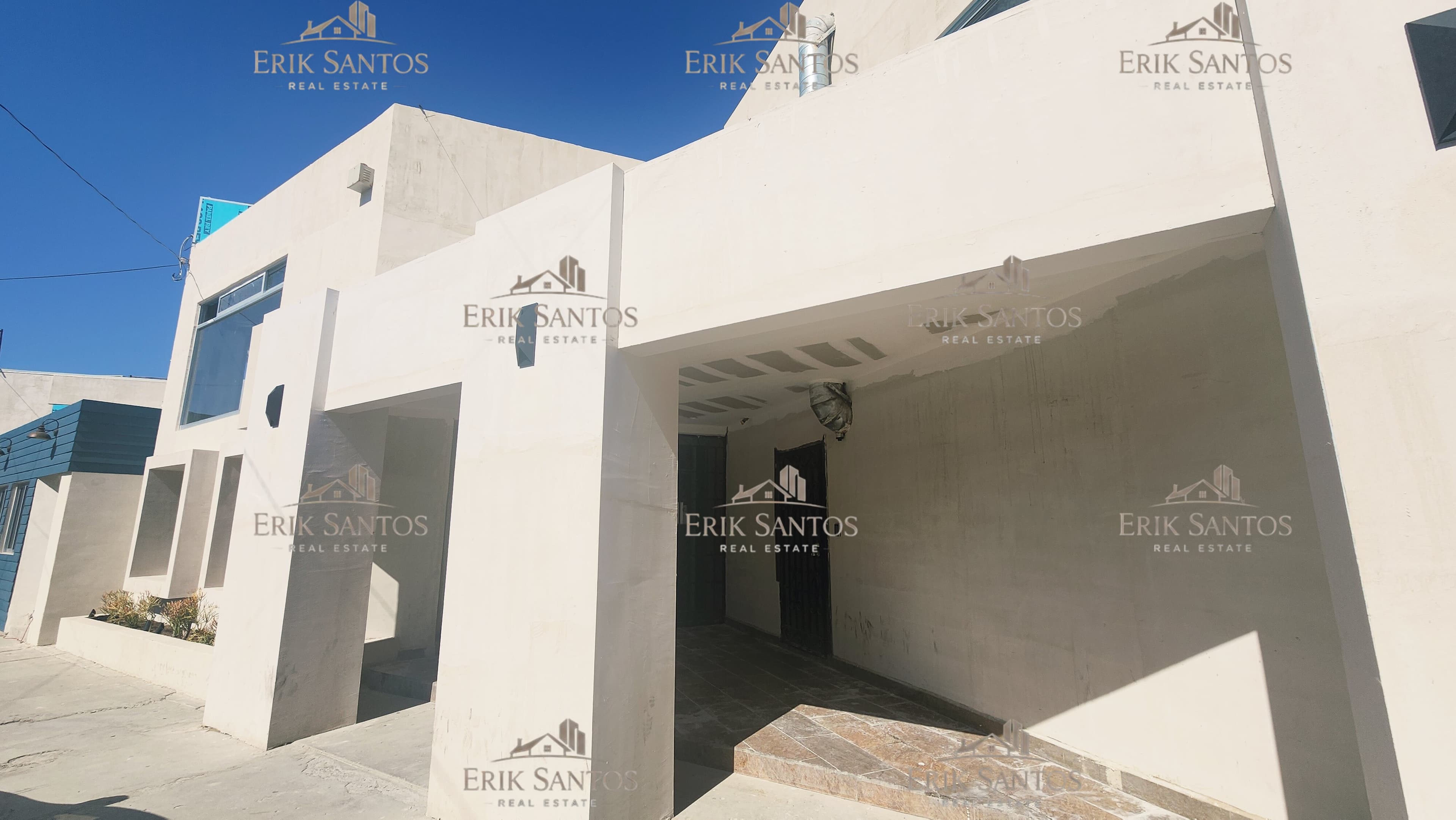 Local Comercial de 45M2 en "RENTA" en ZONA DORADA