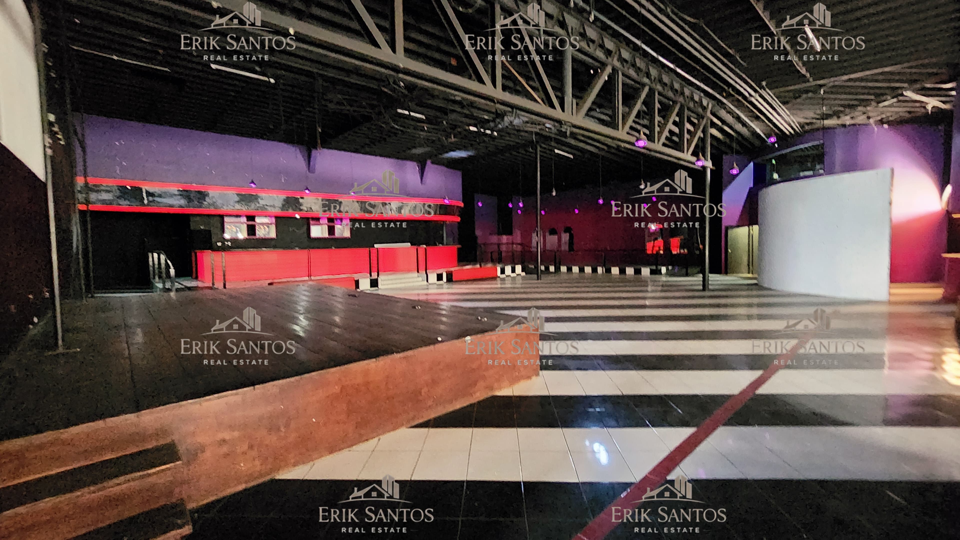 Local y/o Bodega Comercial "EN RENTA" de 980M2 Zona Centro en el majestuoso Jai-Alai