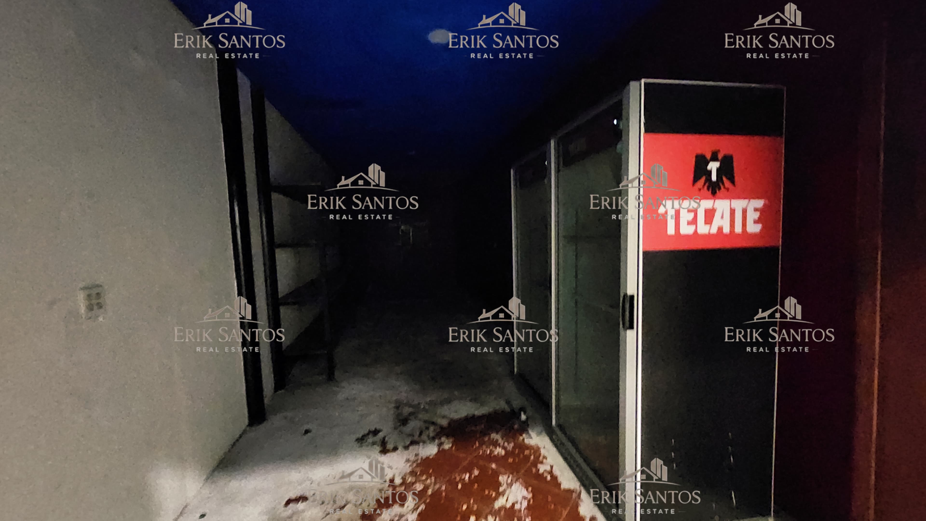 Local y/o Bodega Comercial "EN RENTA" de 980M2 Zona Centro en el majestuoso Jai-Alai