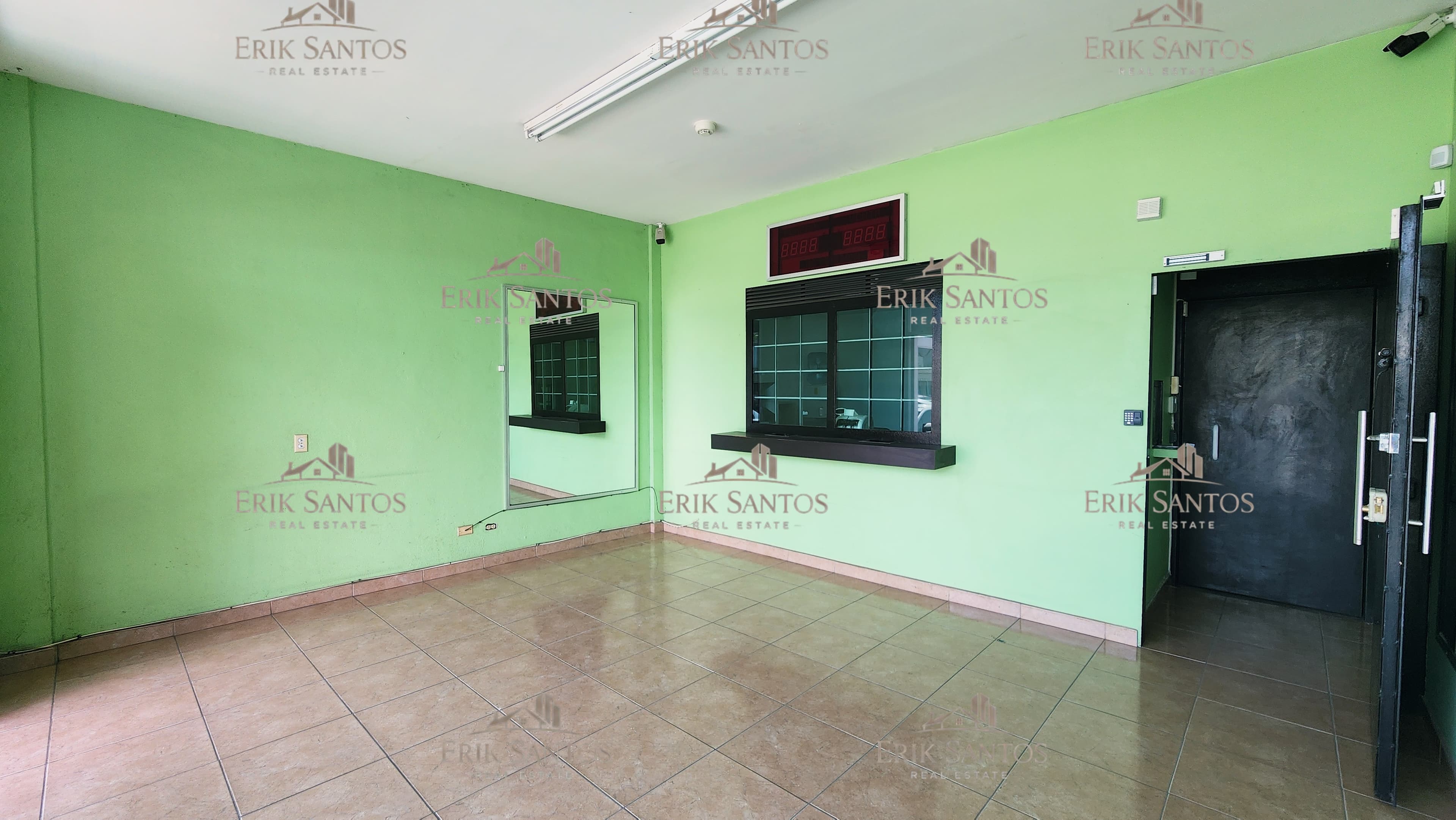 Solo 4 locales disponibles en C.C. Libertad Parte Alta