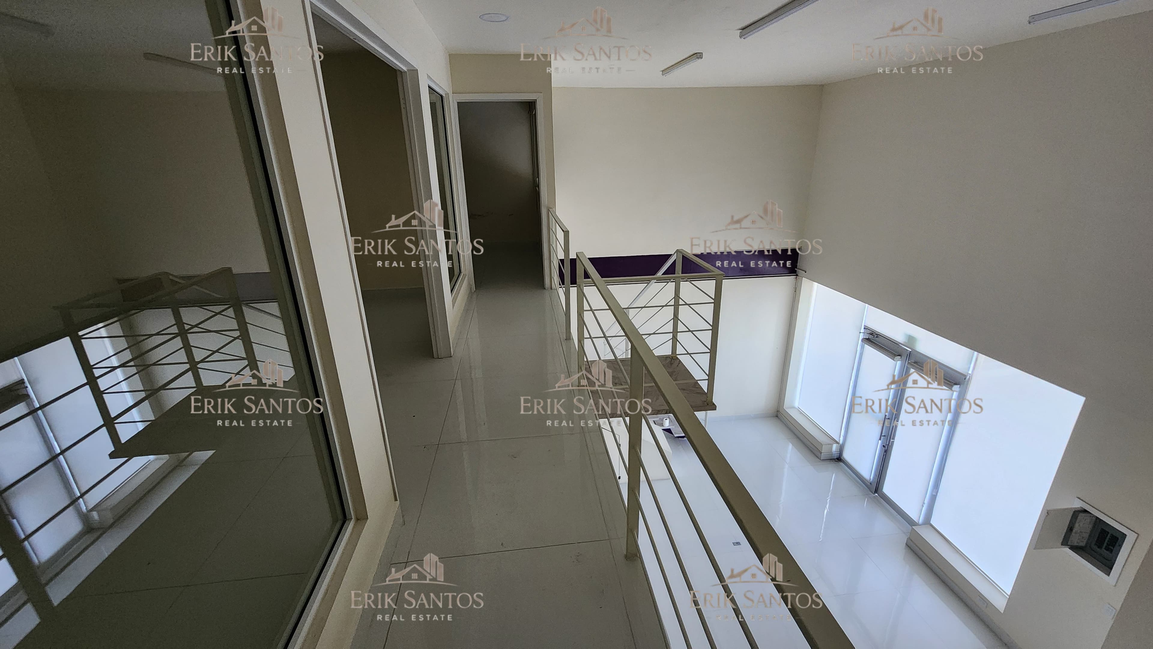 Plaza Aeropuerto SOLO QUEDAN 6 LOCALES disponibles