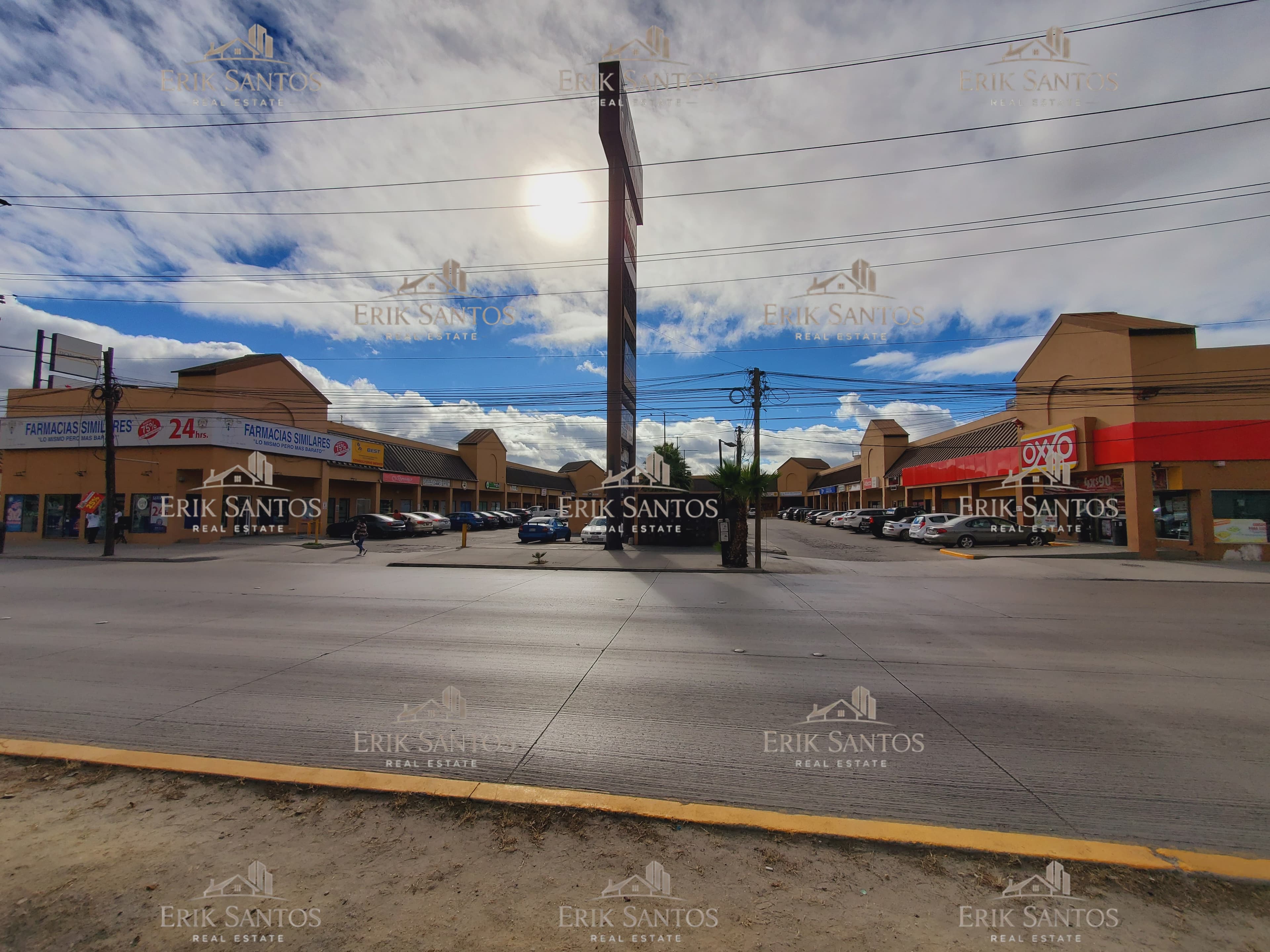 C.C. Insurgentes "SOLO 6 LOCALES DISPONIBLES"