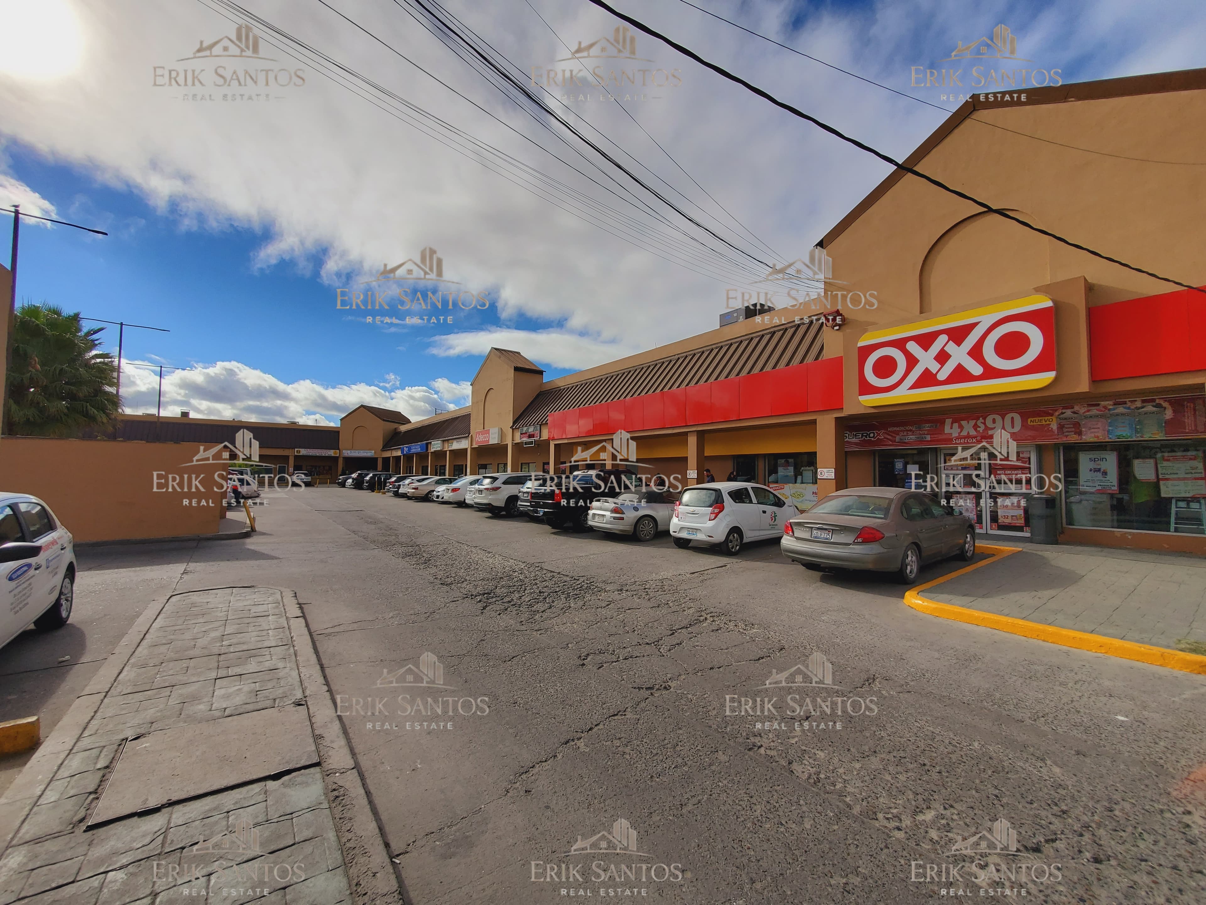 C.C. Insurgentes "SOLO 6 LOCALES DISPONIBLES"
