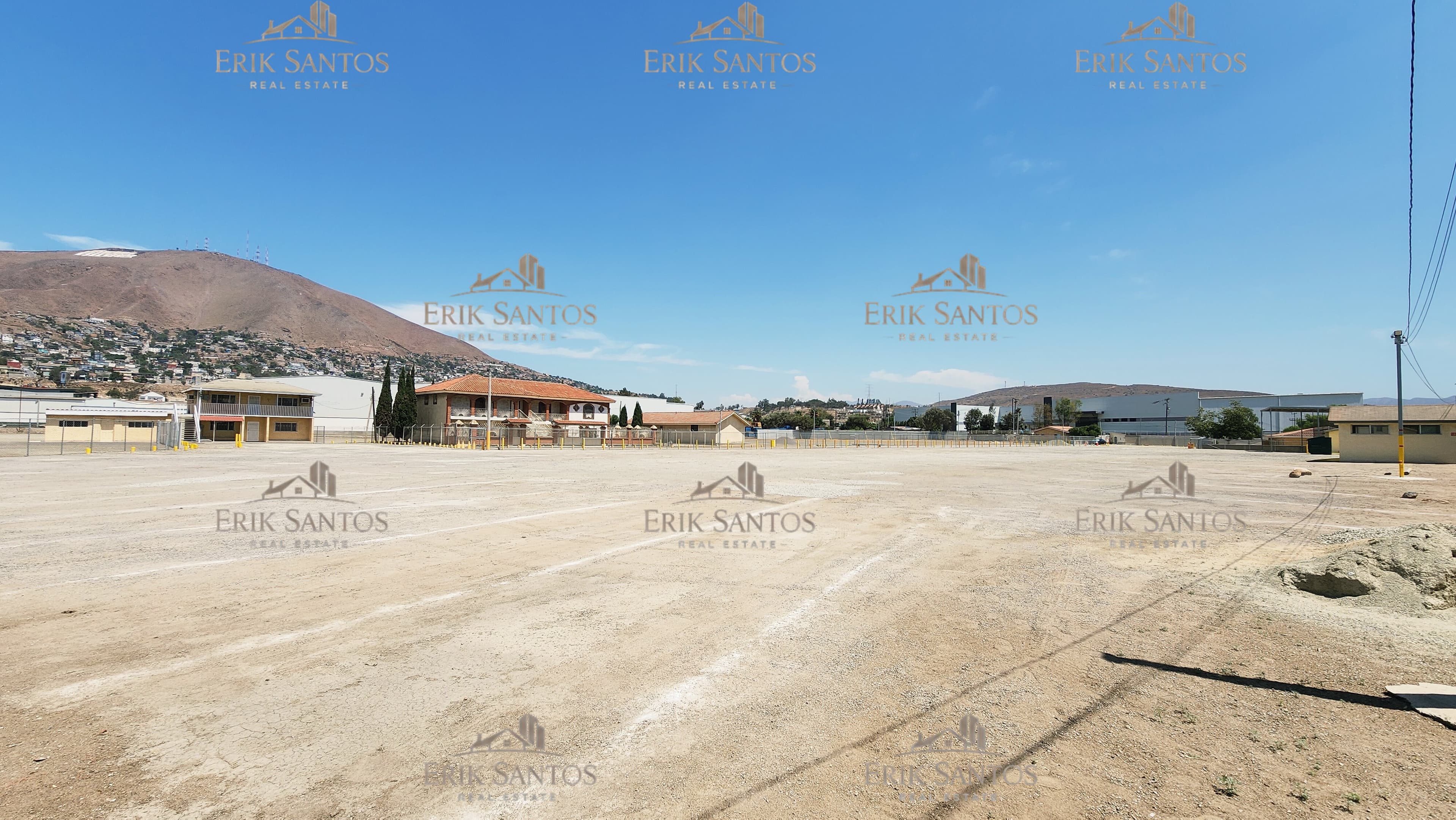 "CONSULTAR PRECIO" Terreno en RENTA de 7,144.45M2 especial para "Empresa de Transportes, Yarda Para Trailers.