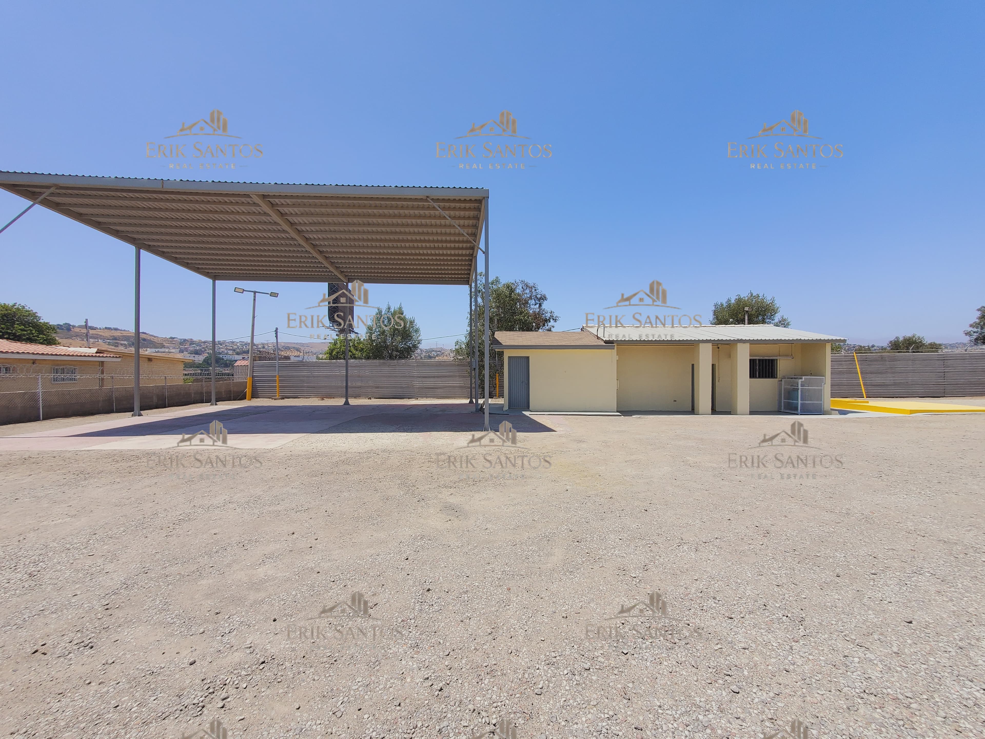"CONSULTAR PRECIO" Terreno en RENTA de 7,144.45M2 especial para "Empresa de Transportes, Yarda Para Trailers.
