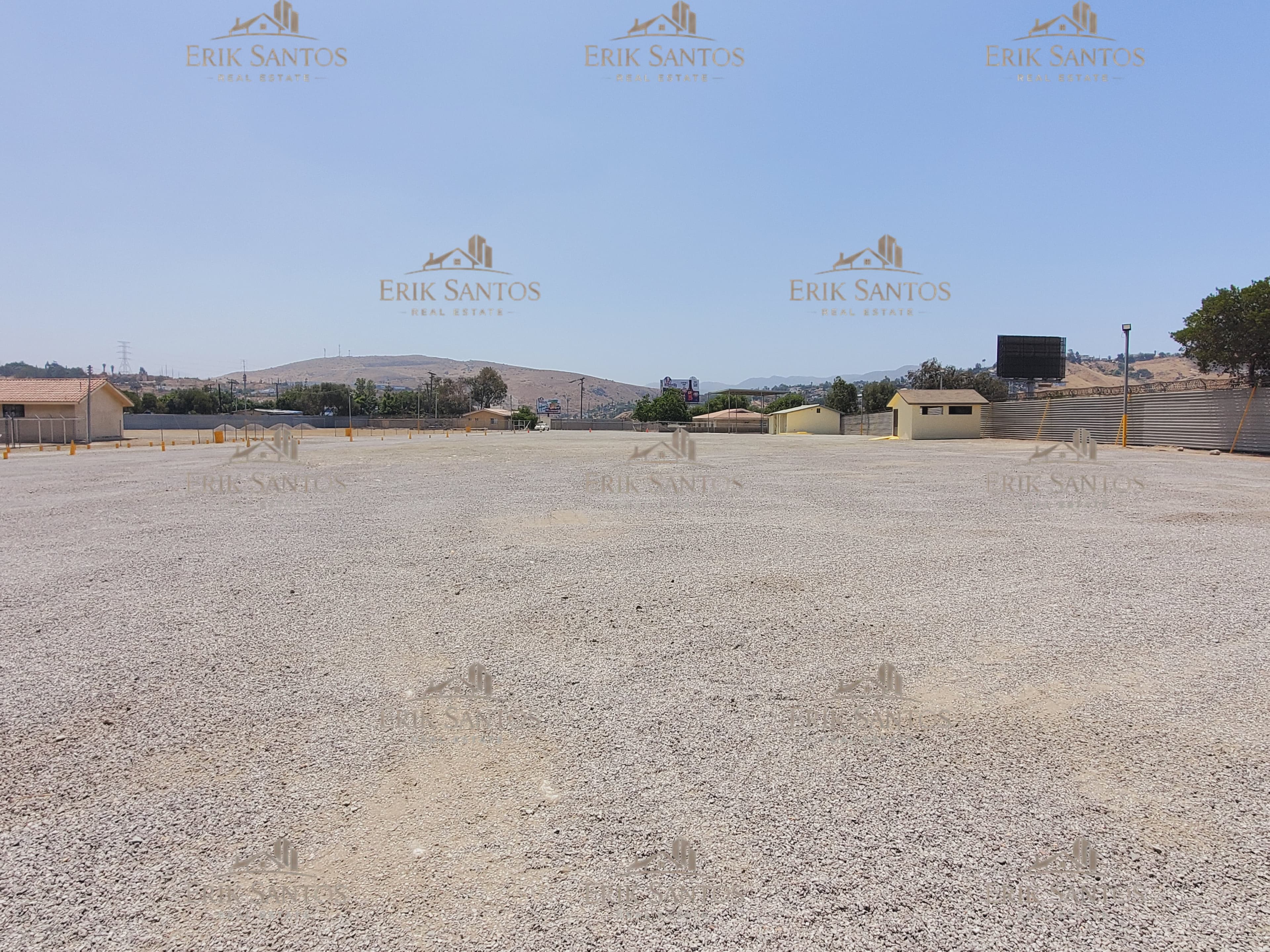 "CONSULTAR PRECIO" Terreno en RENTA de 7,144.45M2 especial para "Empresa de Transportes, Yarda Para Trailers.
