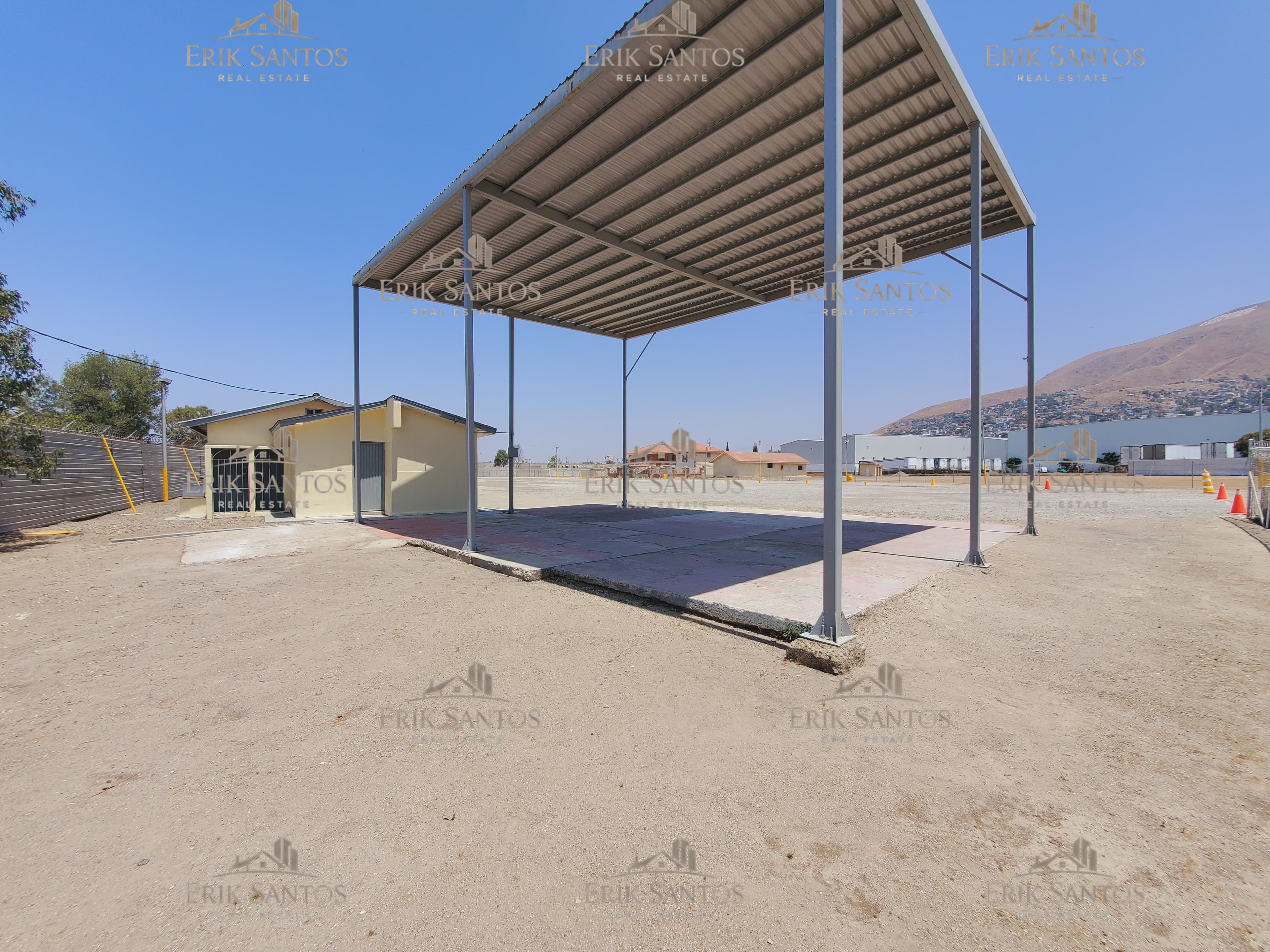 "CONSULTAR PRECIO" Terreno en RENTA de 7,144.45M2 especial para "Empresa de Transportes, Yarda Para Trailers.