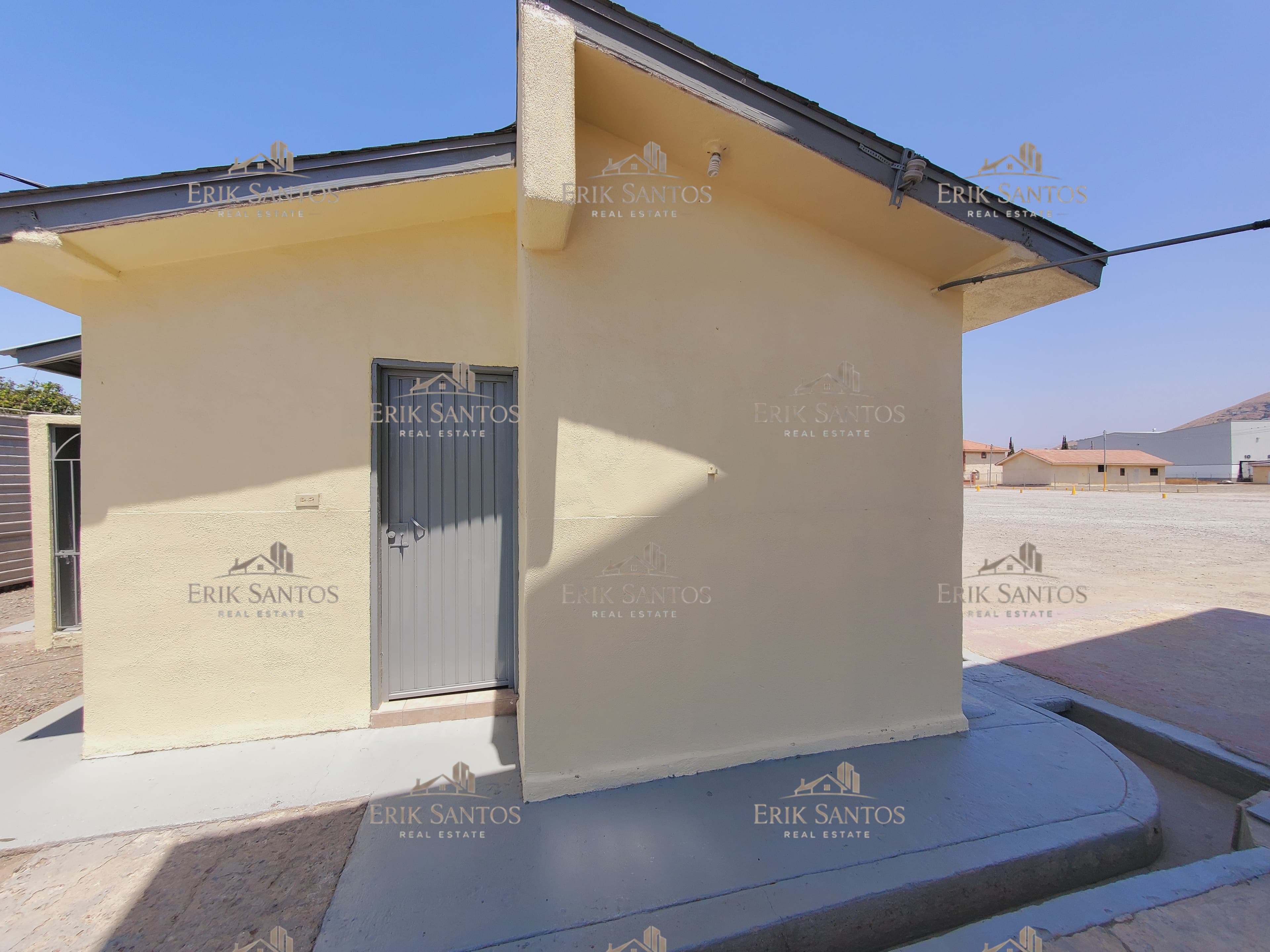 "CONSULTAR PRECIO" Terreno en RENTA de 7,144.45M2 especial para "Empresa de Transportes, Yarda Para Trailers.