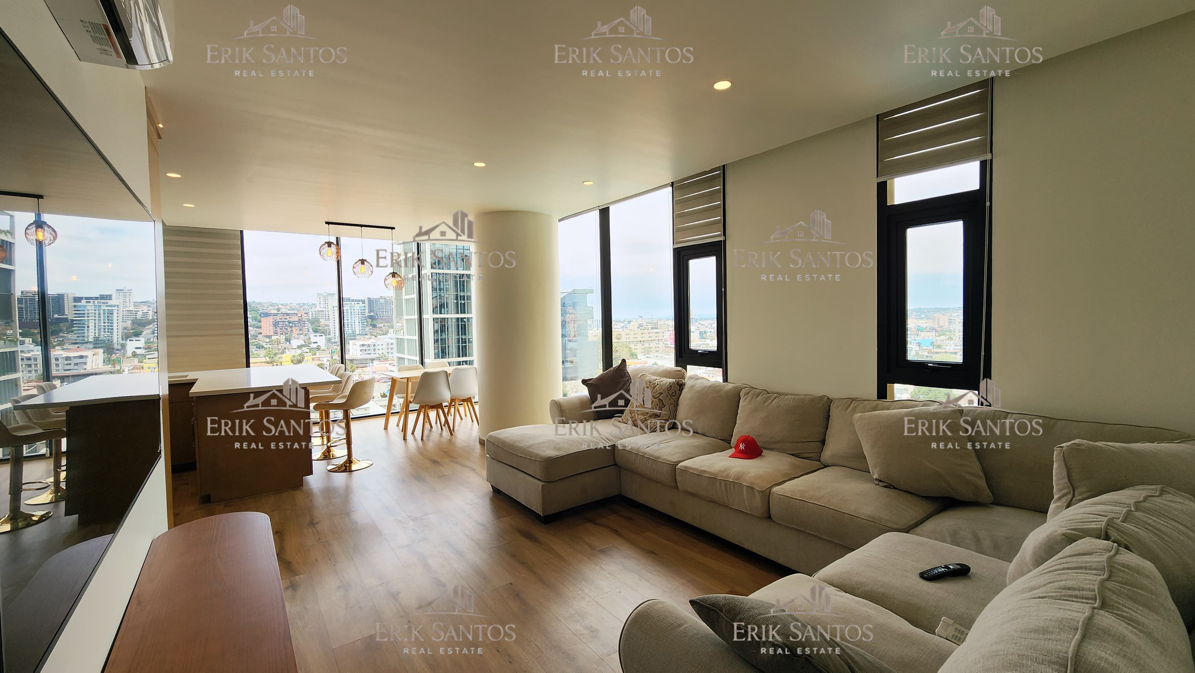 Adamant Grand departamento en Renta TOTALMENTE AMUEBLADO