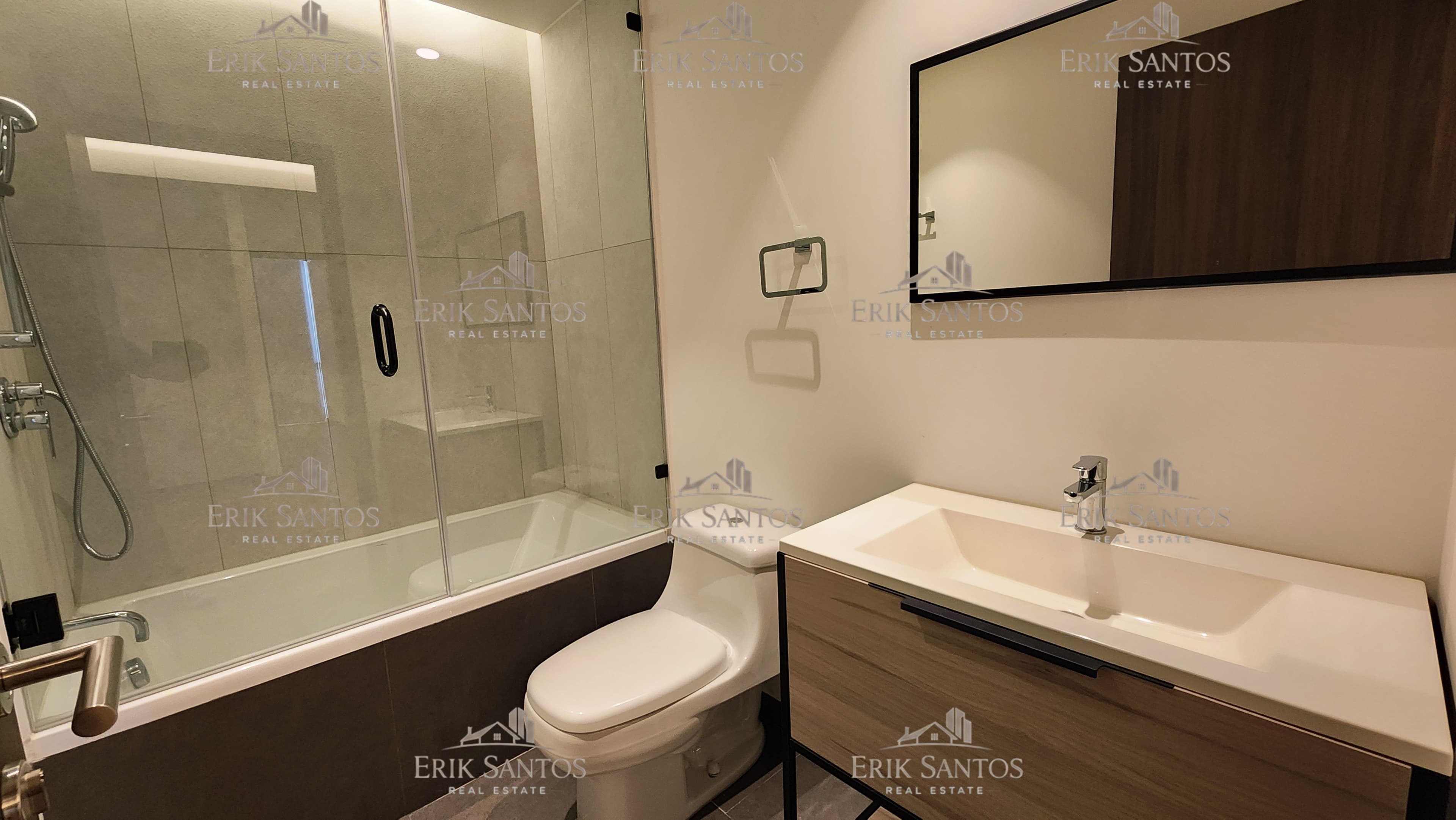 Adamant Grand departamento en RENTA