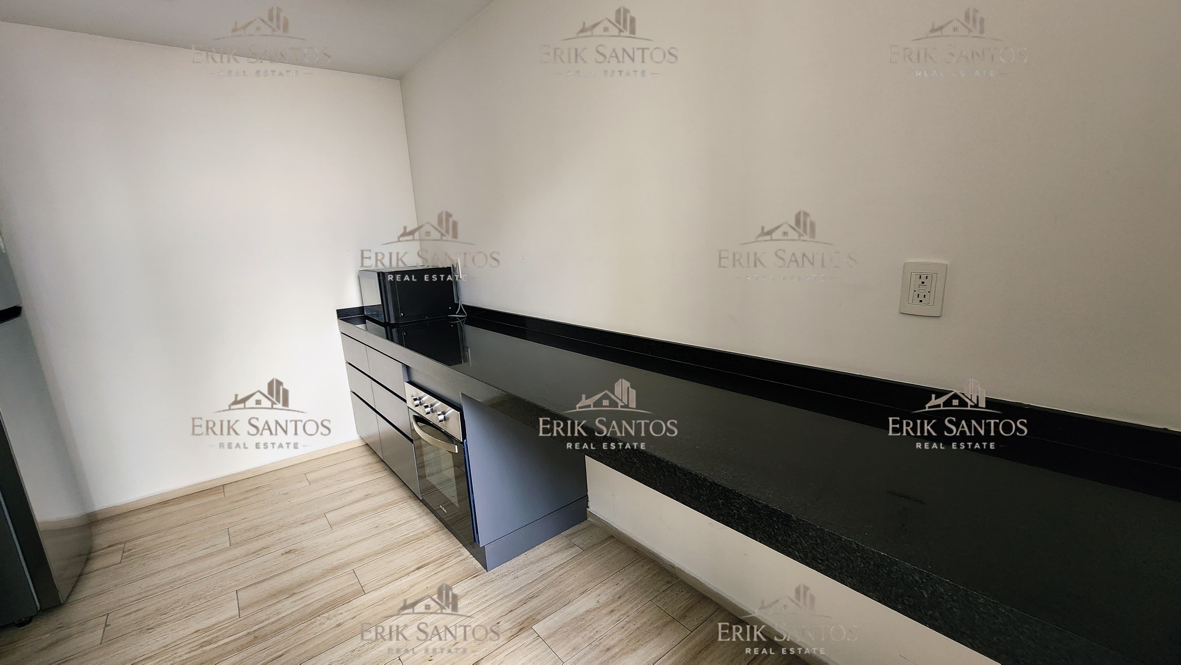 Adamant Grand departamento en RENTA
