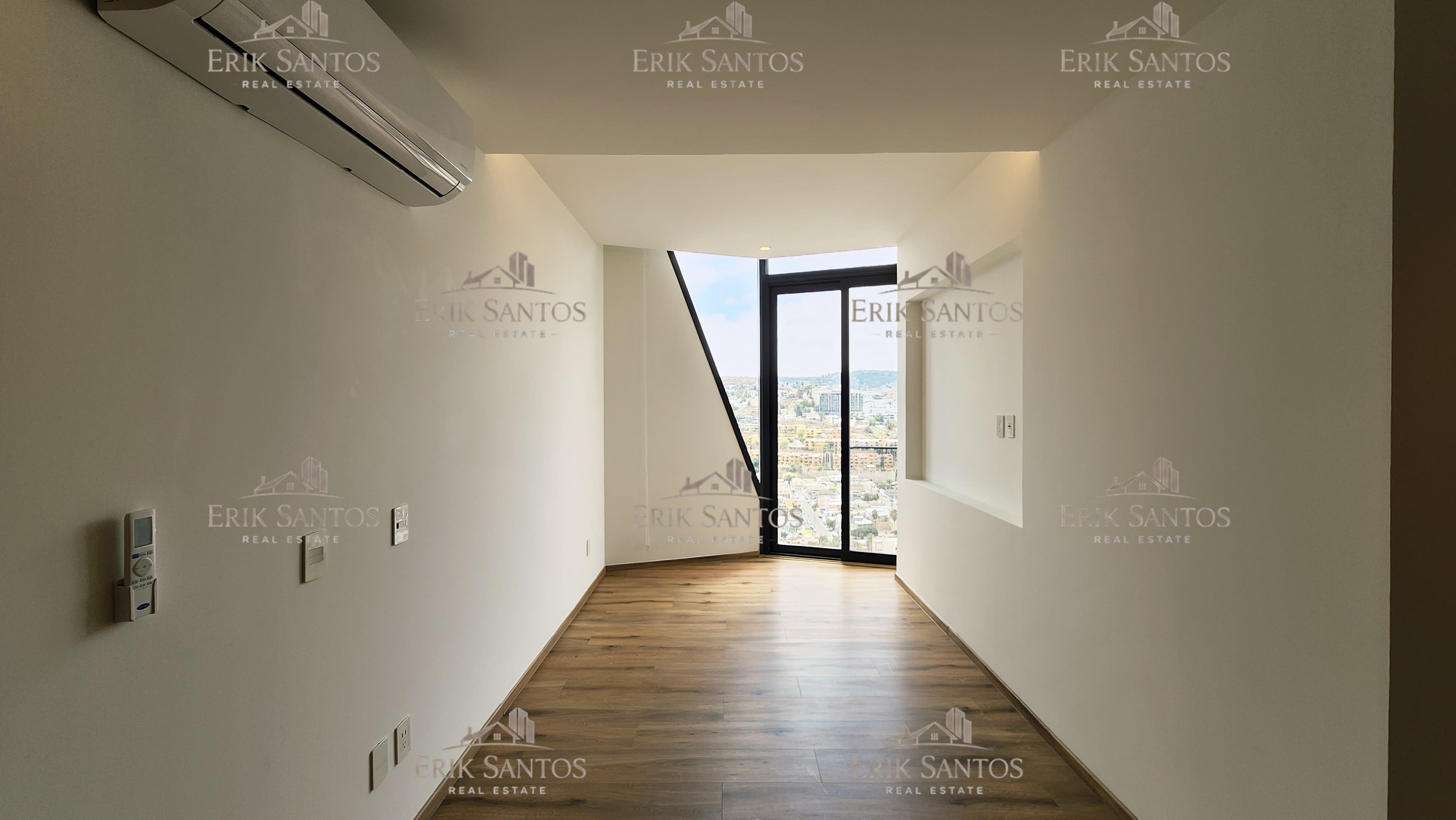 Adamant Grand departamento en RENTA