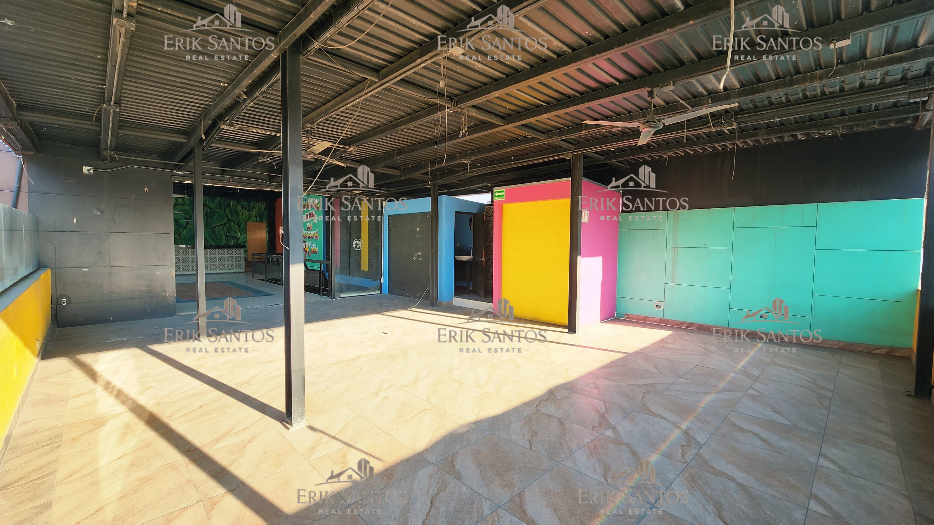 Local comercial en RENTA en Plaza Marub Zona Rio