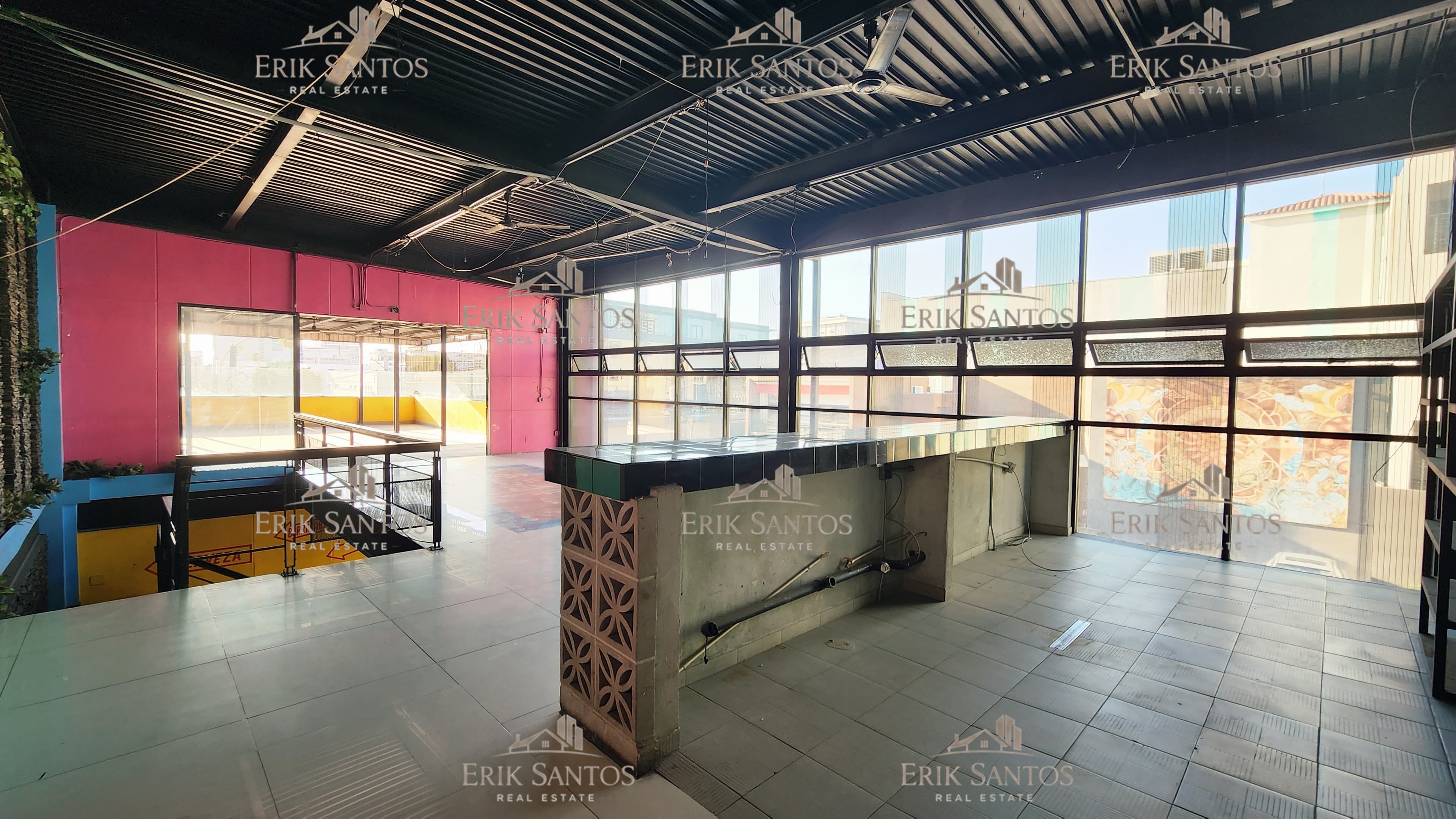 Local comercial en RENTA en Plaza Marub Zona Rio
